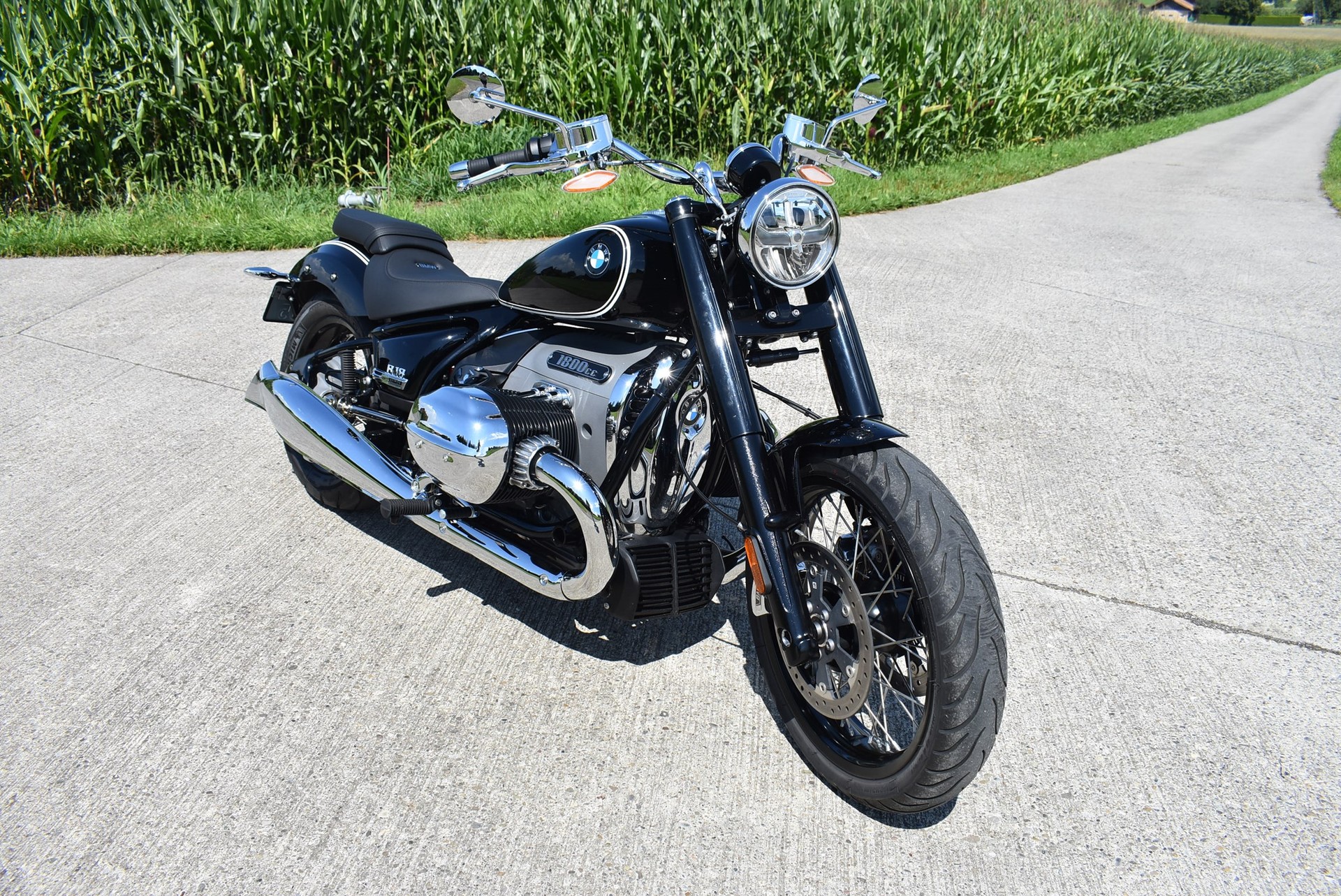 BMW R 18