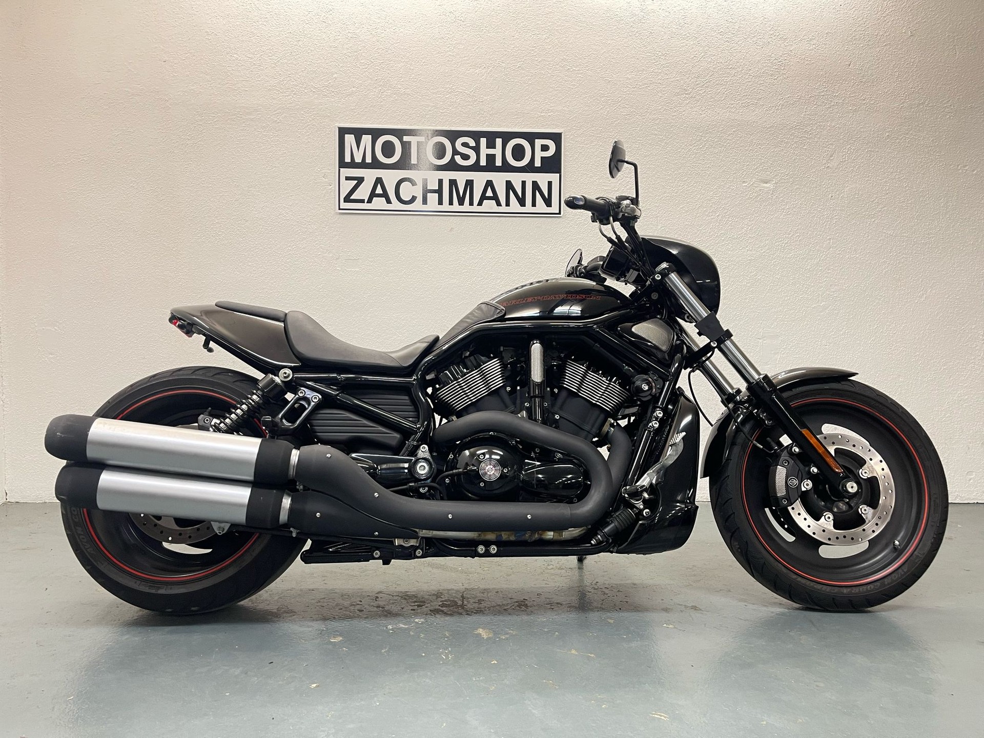 HARLEY-DAVIDSON VRSCDX Night Rod Special