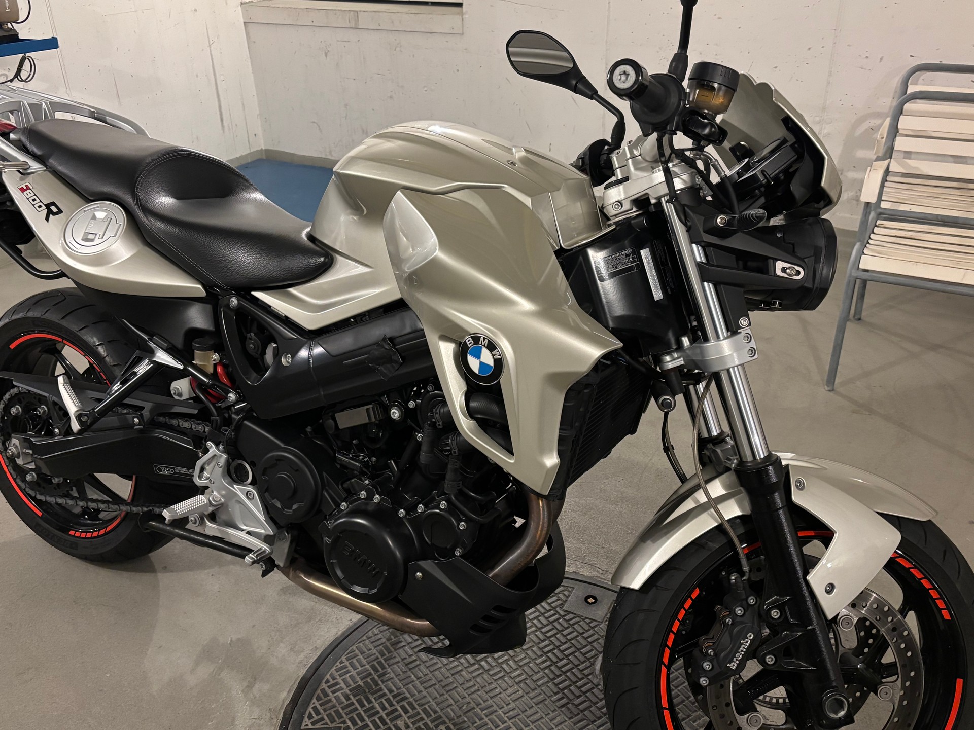 BMW F 800 R-image-1