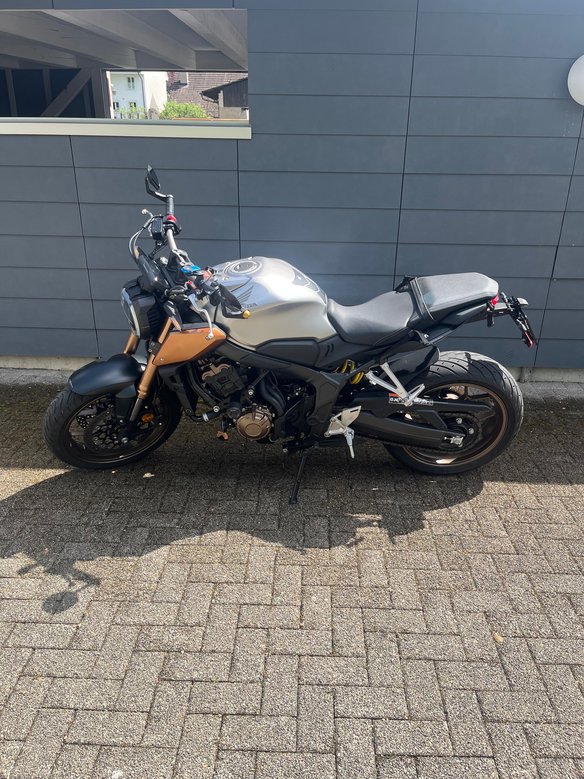 HONDA CB 650 R ABS-image-2