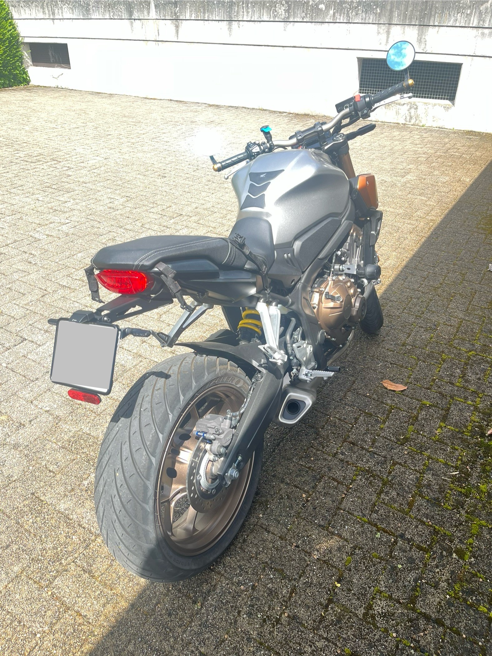 HONDA CB 650 R ABS-image-1