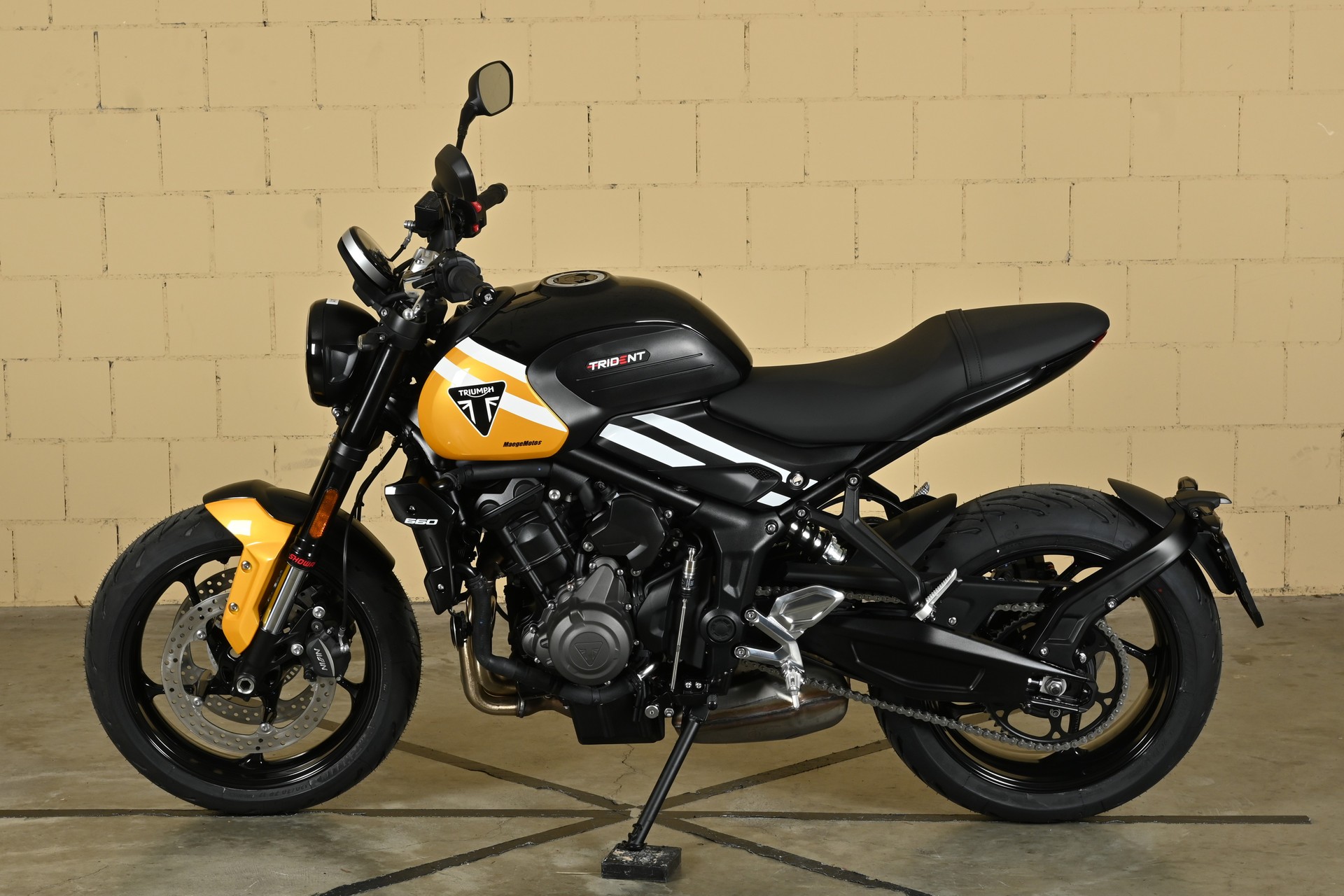 TRIUMPH Trident 660-image-2