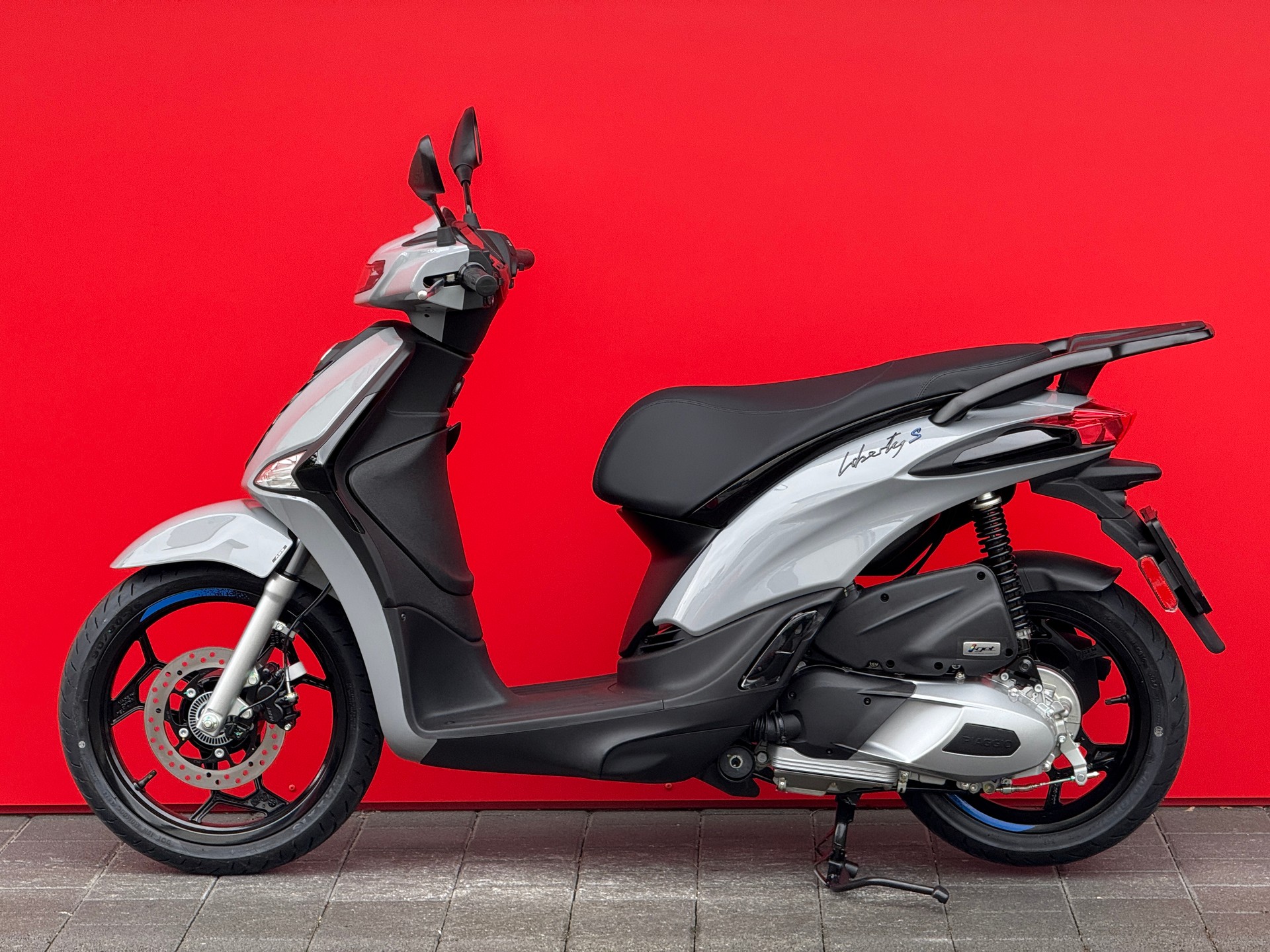 PIAGGIO Liberty 125 Sport E5+-image-8