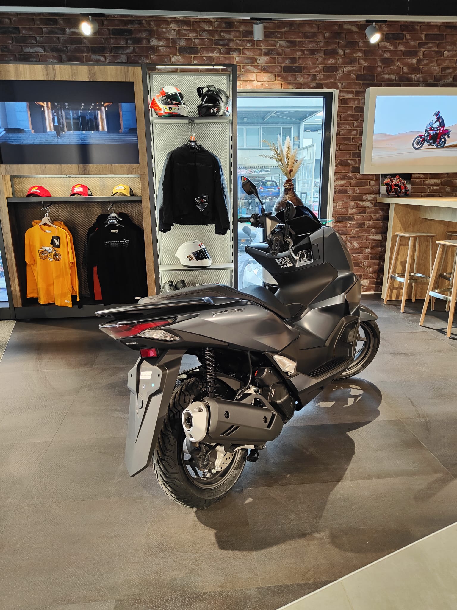 HONDA PCX 125 i ABS-showroom-element-1