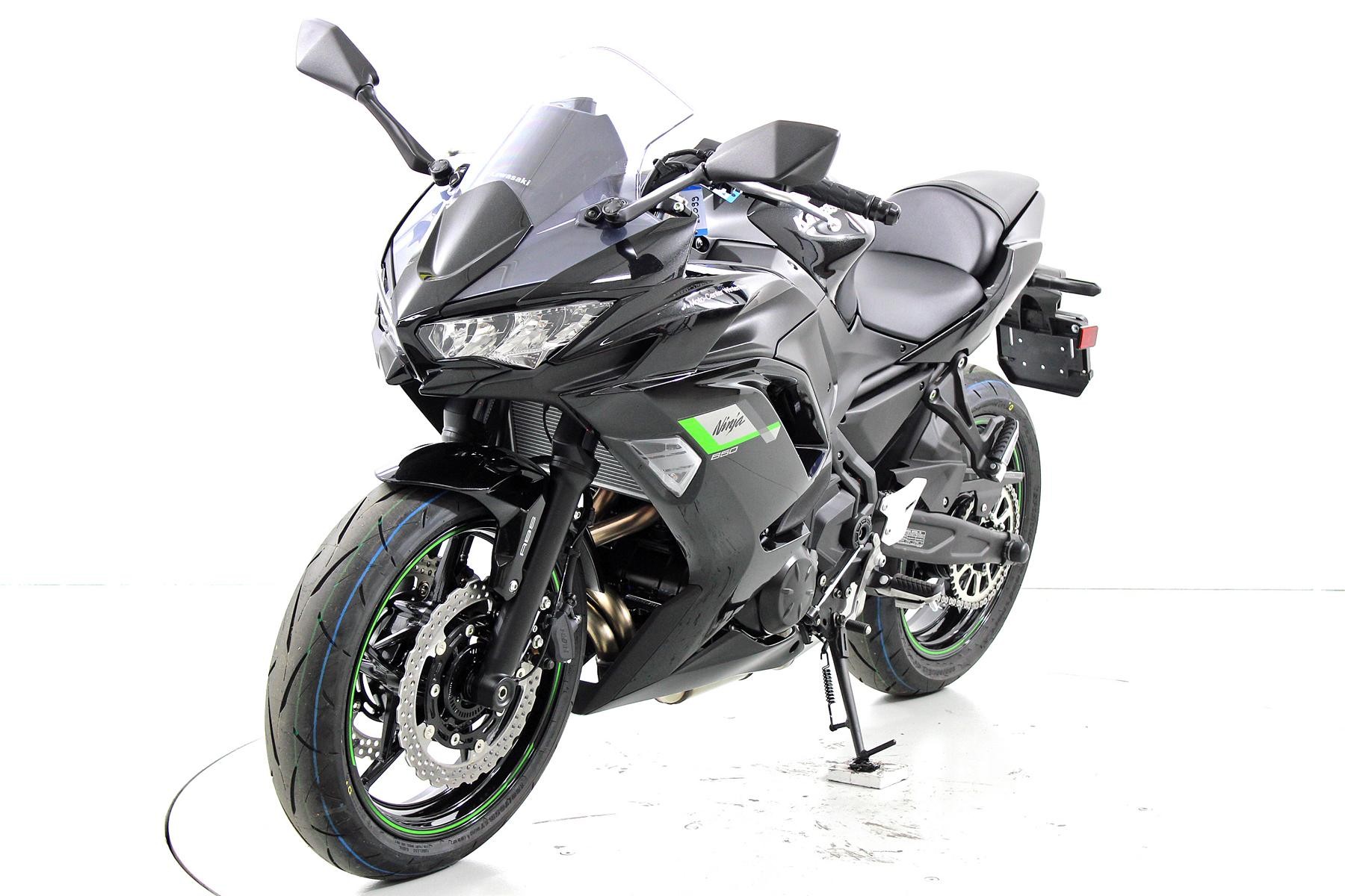 KAWASAKI NINJA 650-showroom-element-2