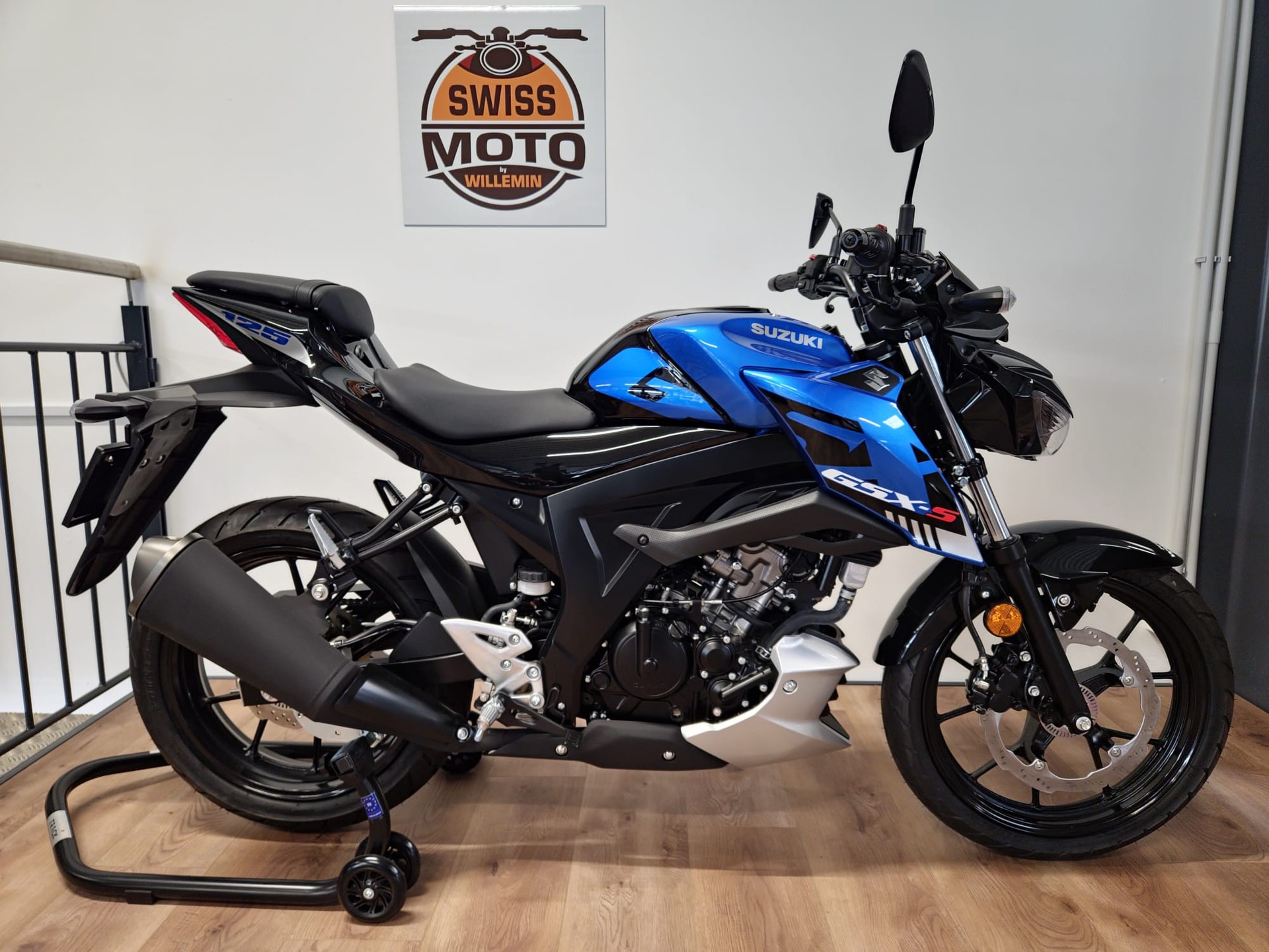 SUZUKI GSX-S 125-showroom-element-1