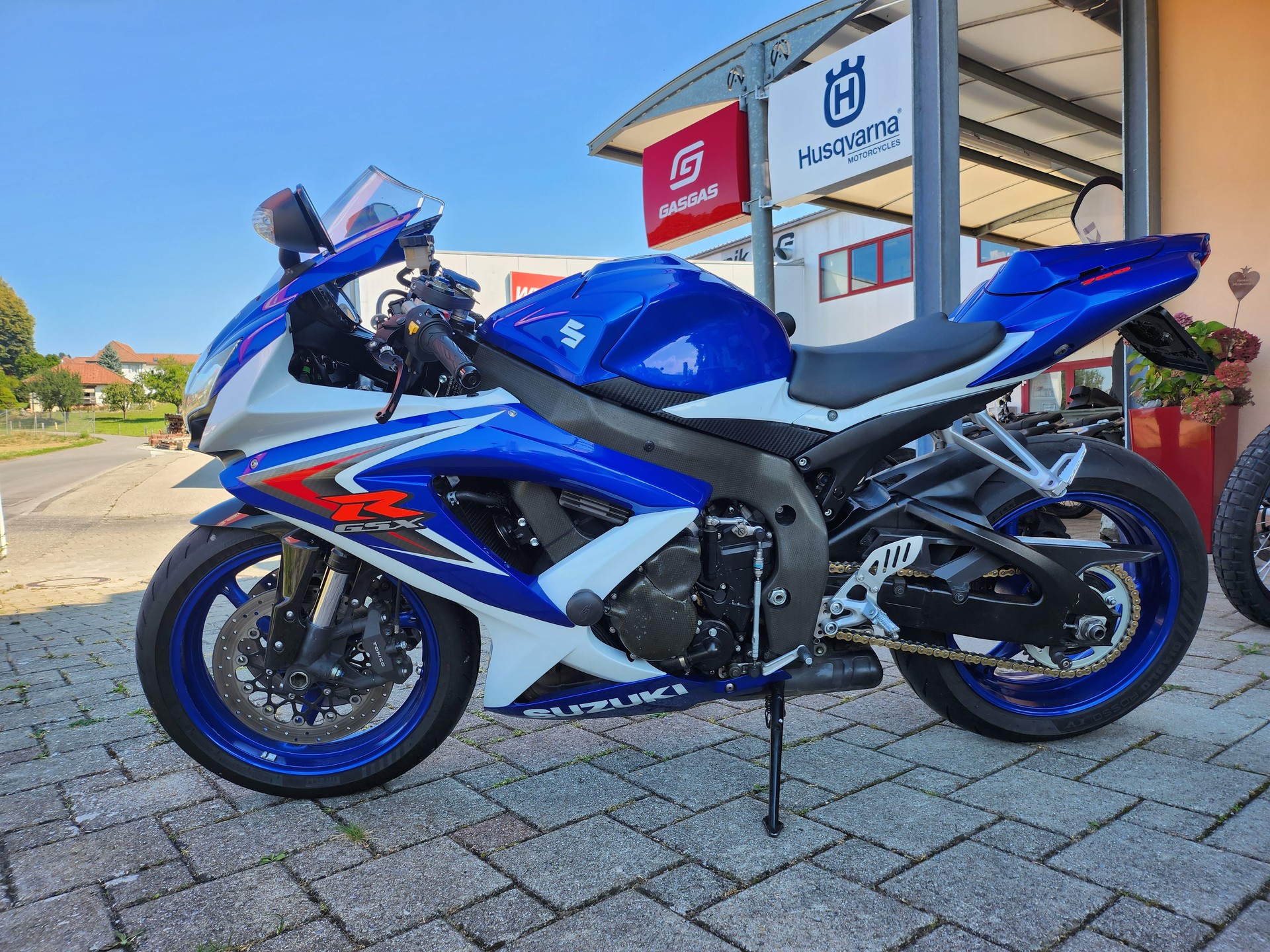 SUZUKI GSX-R 750 K8