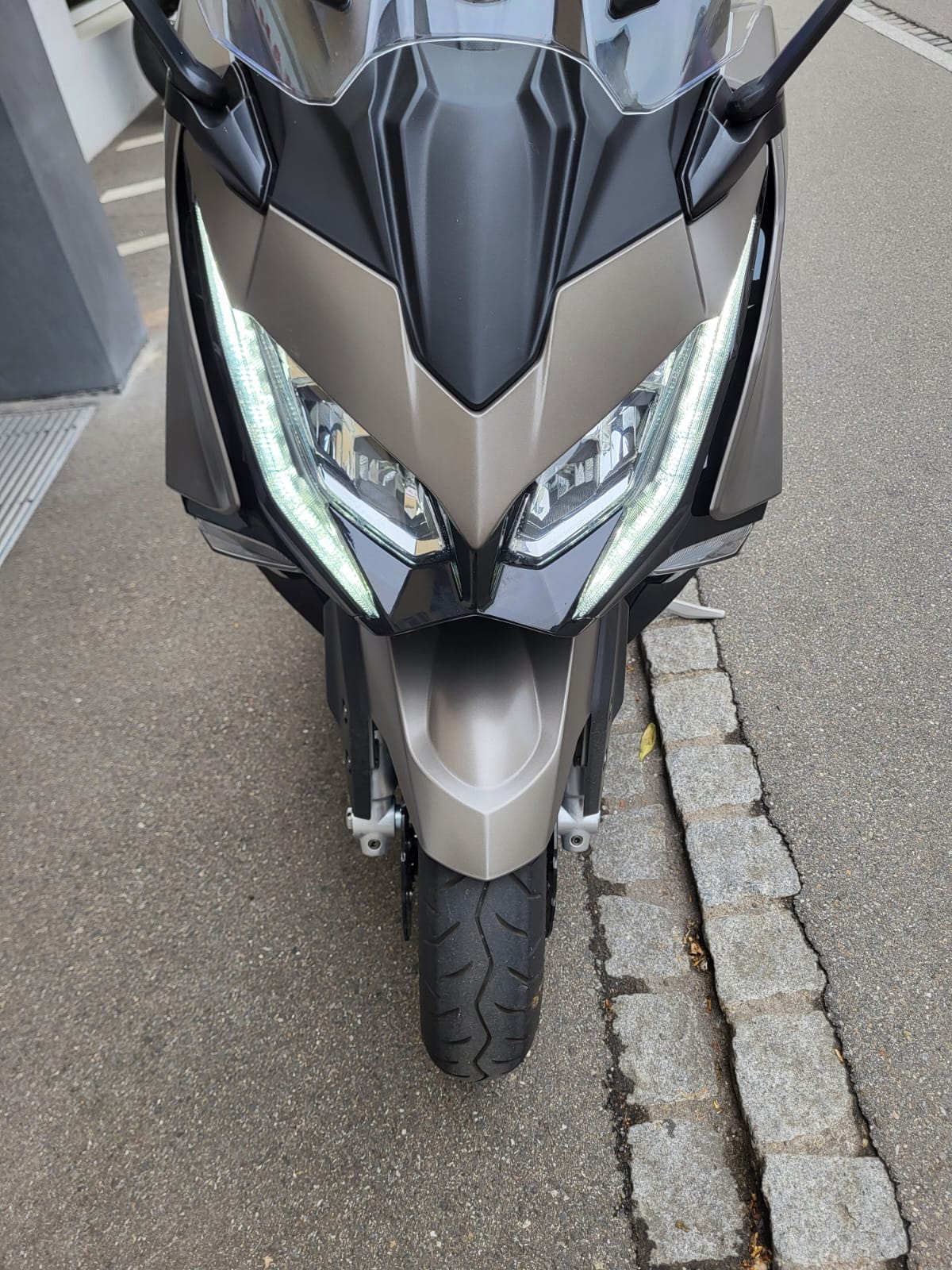 KYMCO AK 550i ETS-showroom-element-3