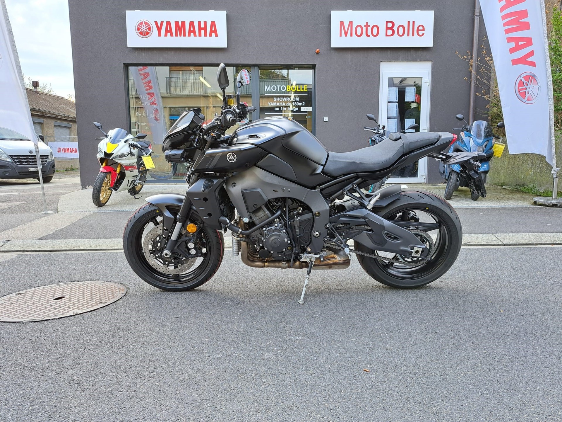 YAMAHA MT-10 ABS-image-2