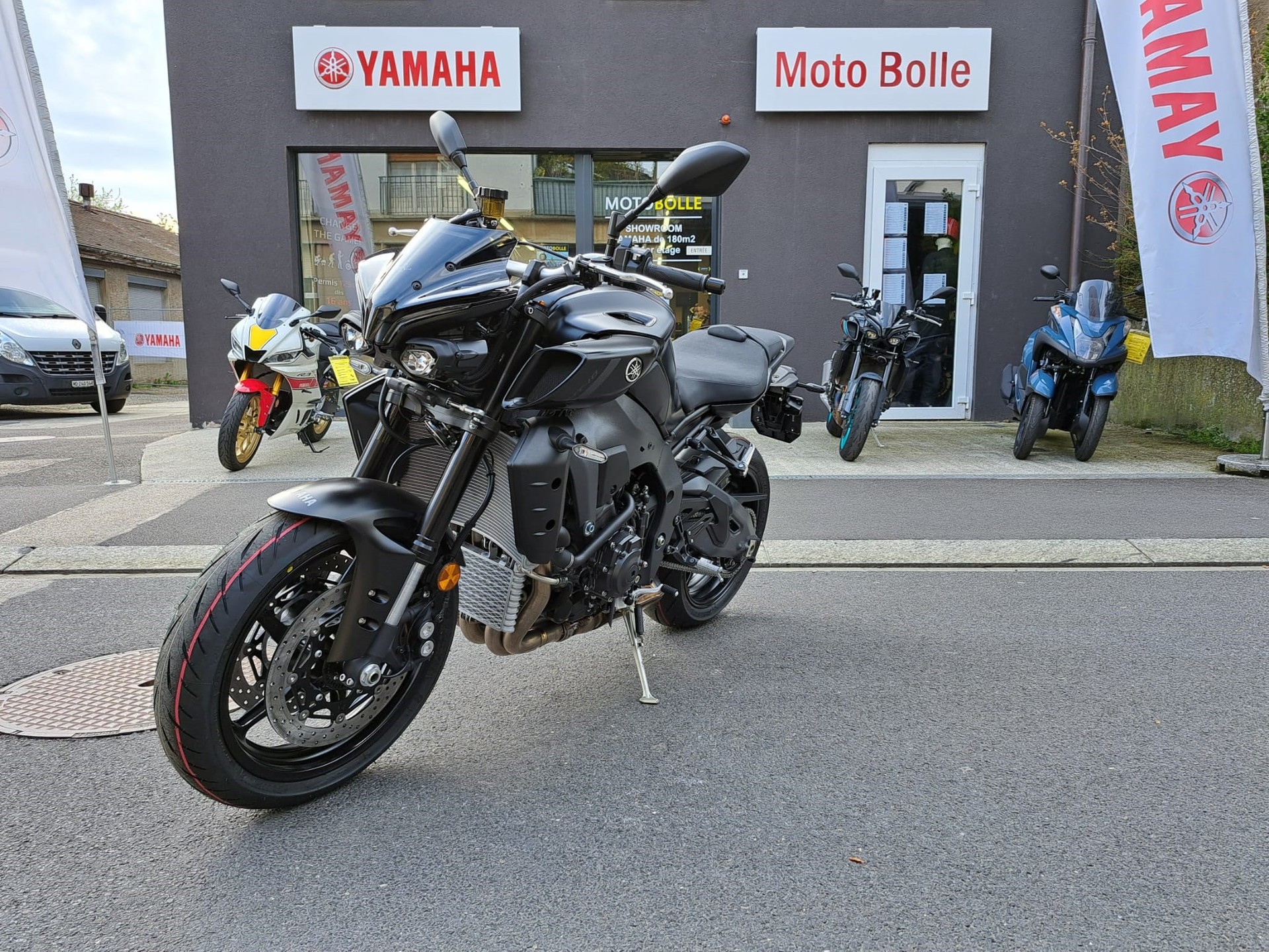 YAMAHA MT-10 ABS-image-3