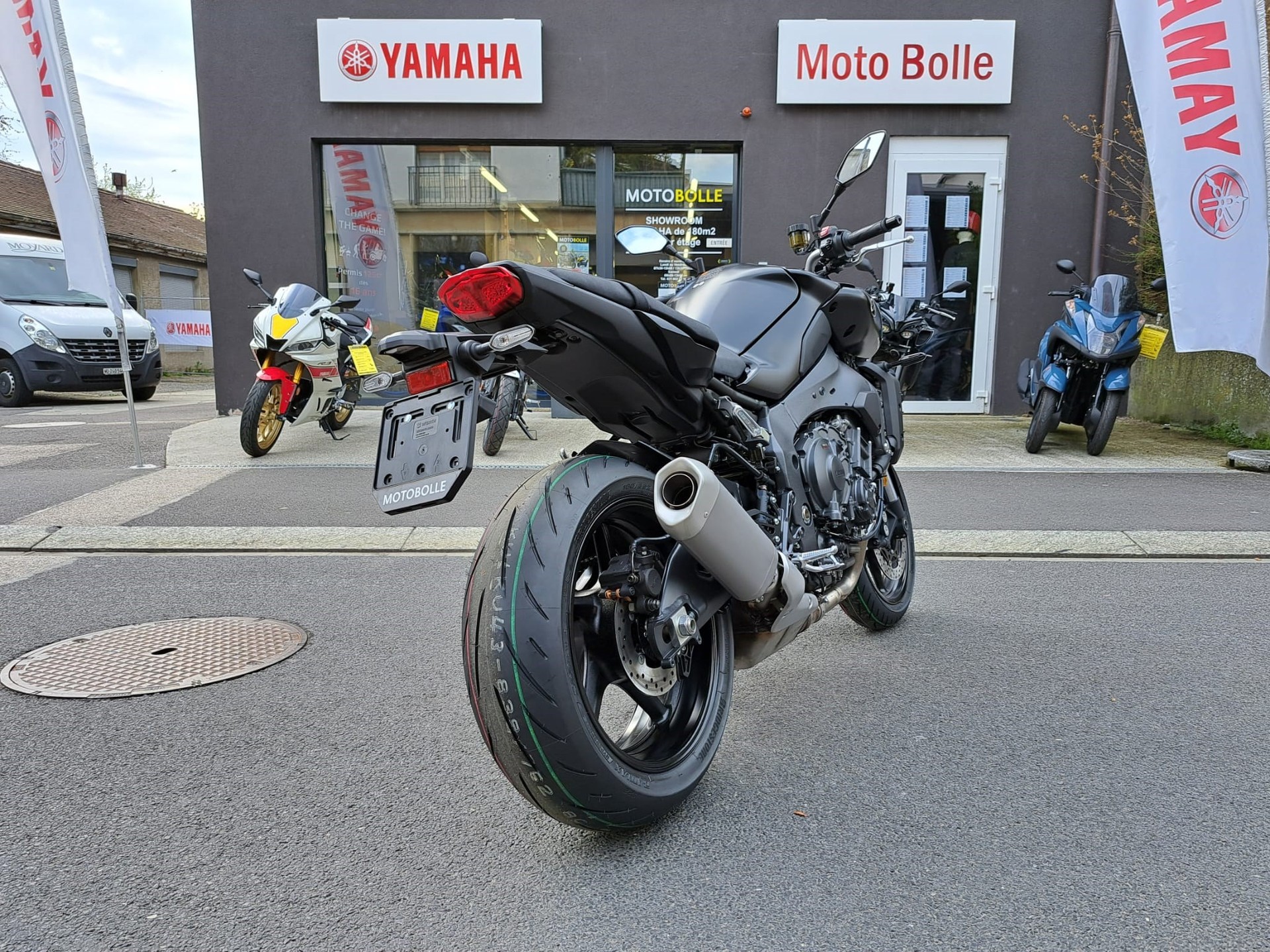 YAMAHA MT-10 ABS-image-4