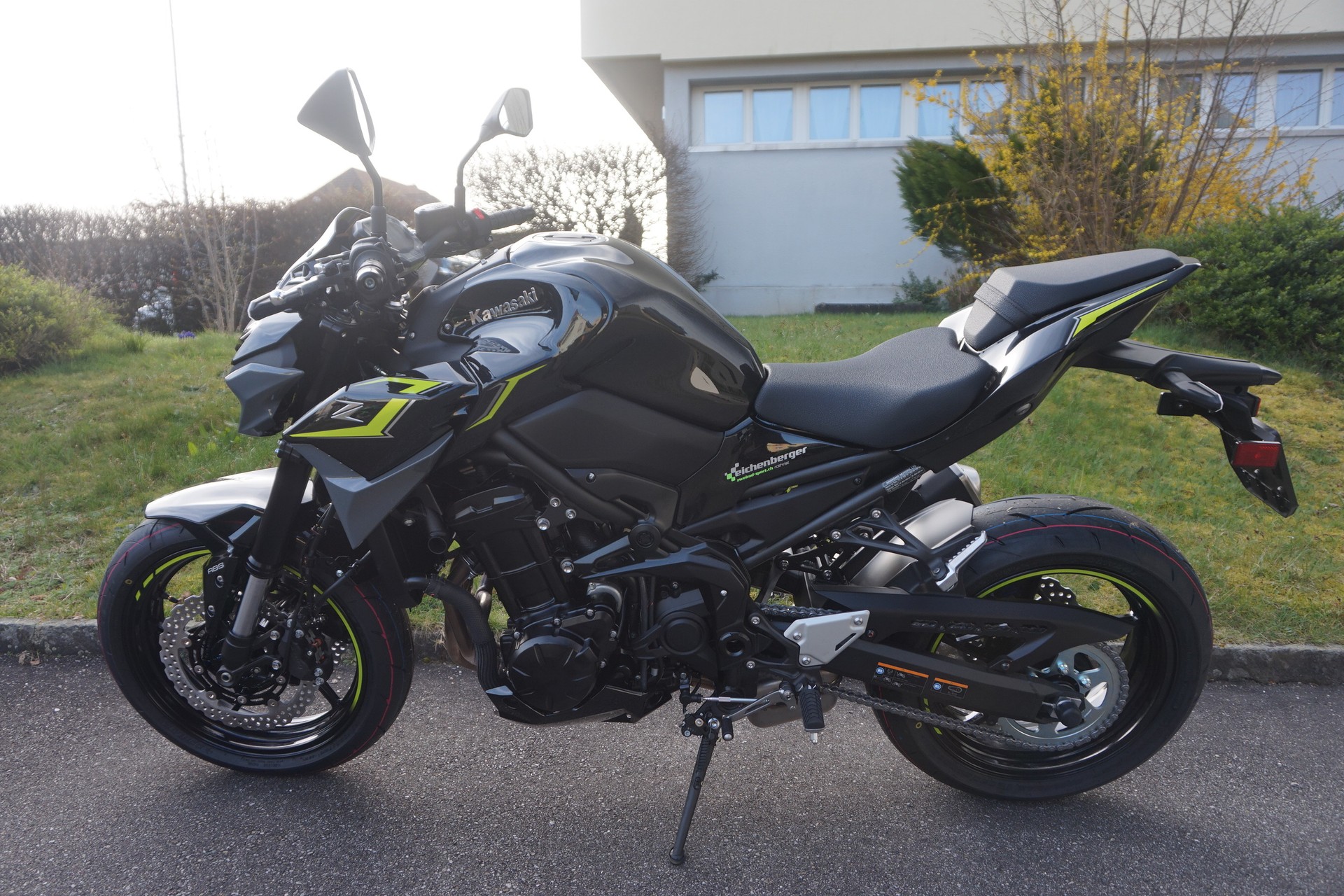KAWASAKI Z 900 ABS (A2) (35kW) MY24