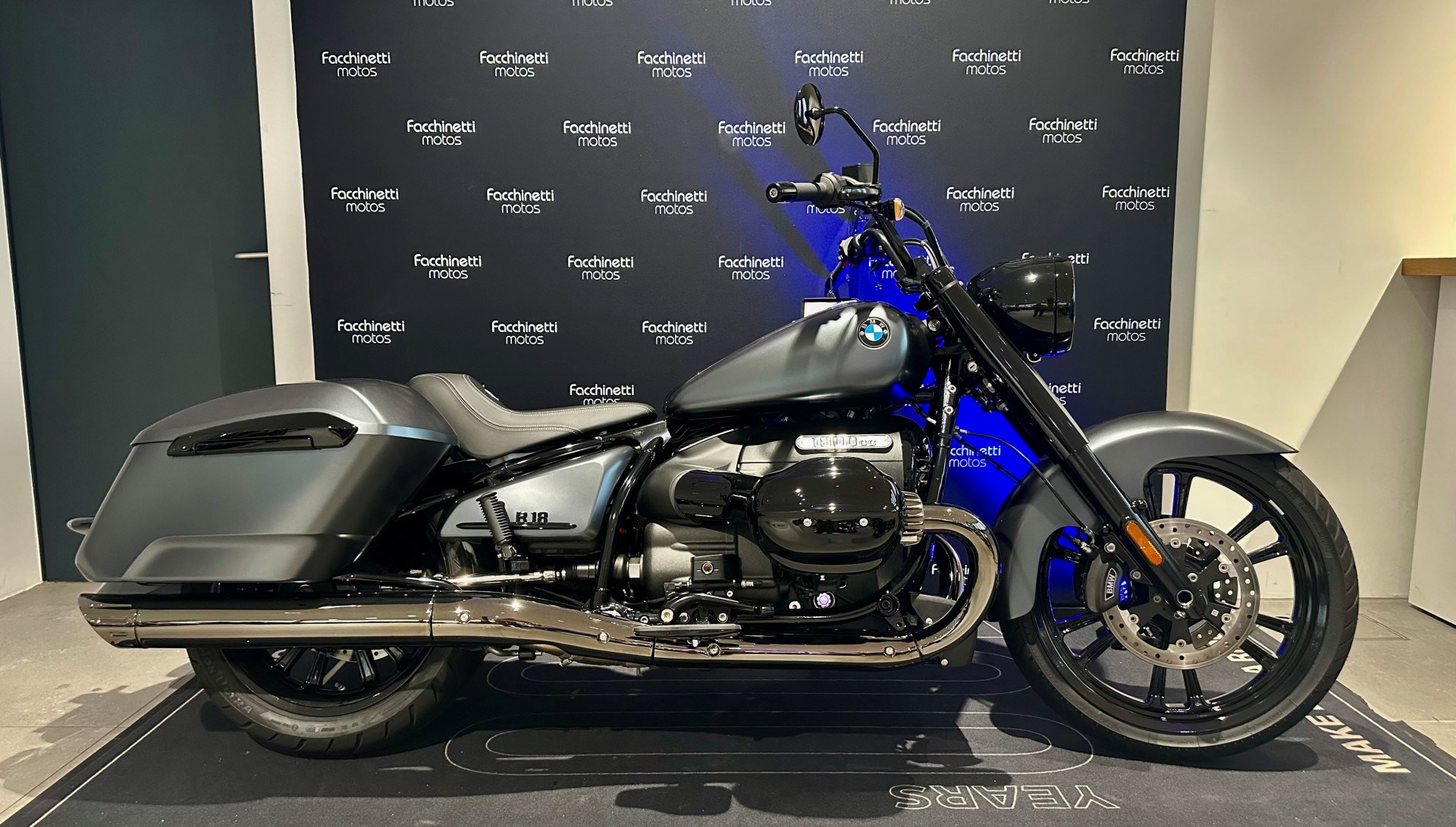 BMW R 18 Roctane