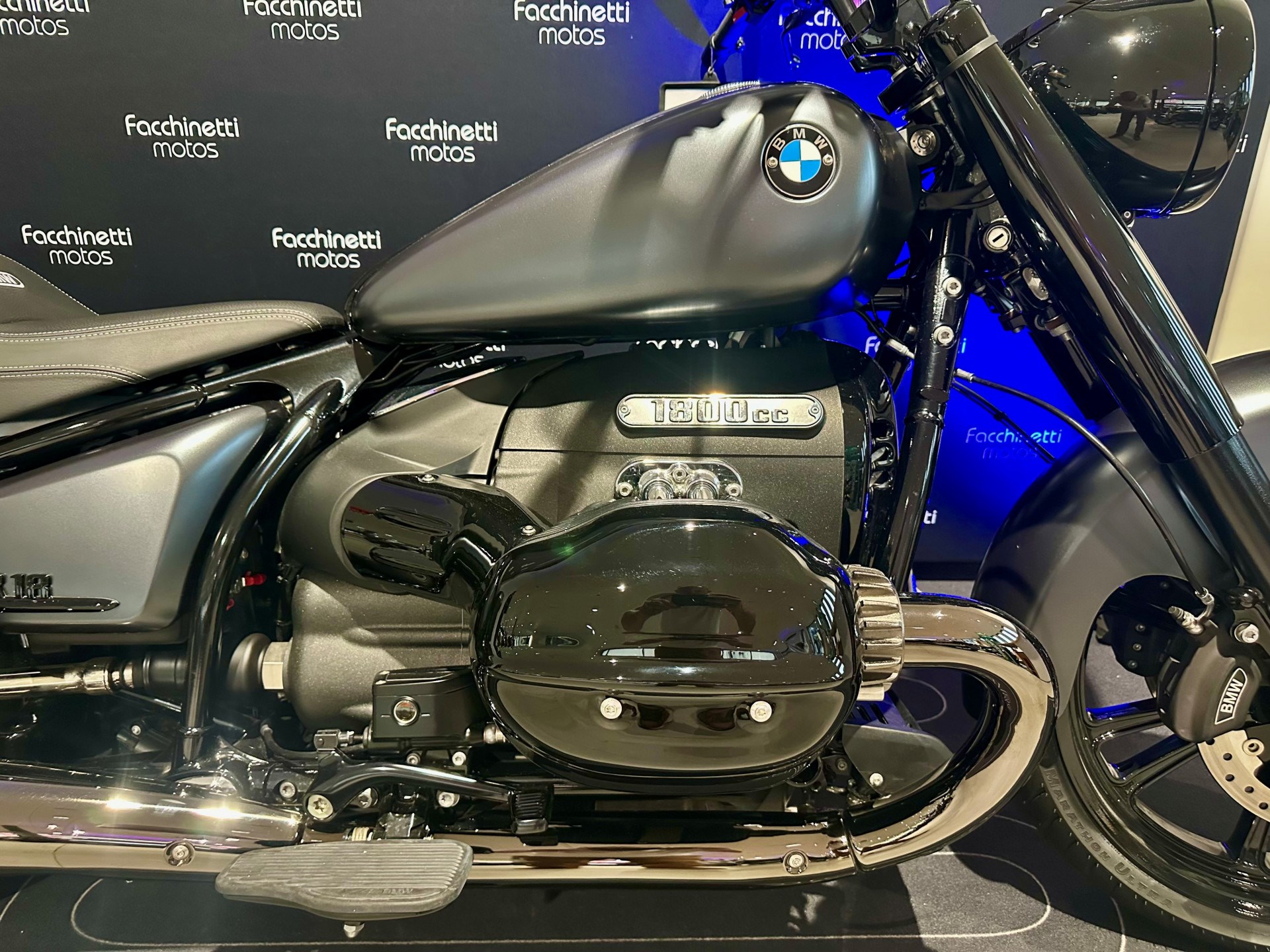 BMW R 18 Roctane-showroom-element-3