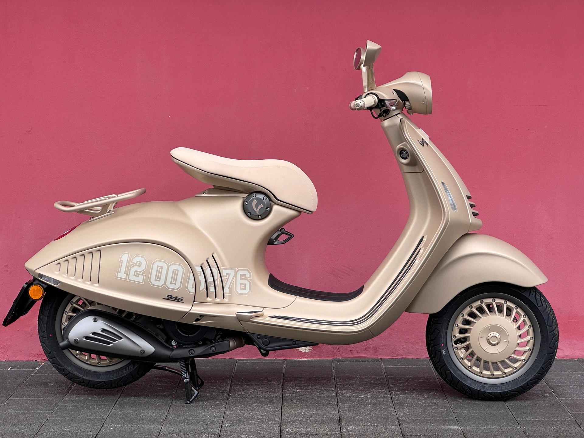 PIAGGIO Vespa 946 125 Dragon
