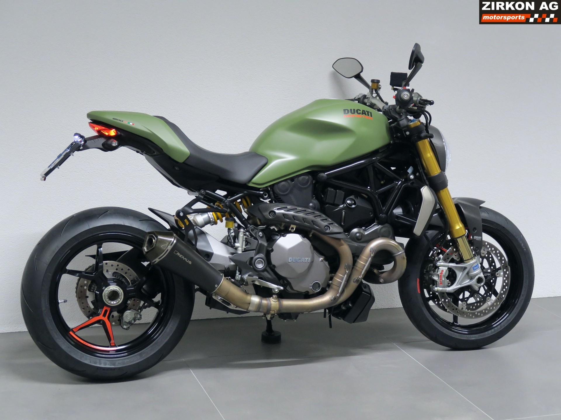 DUCATI Monster 1200 S-showroom-element-3
