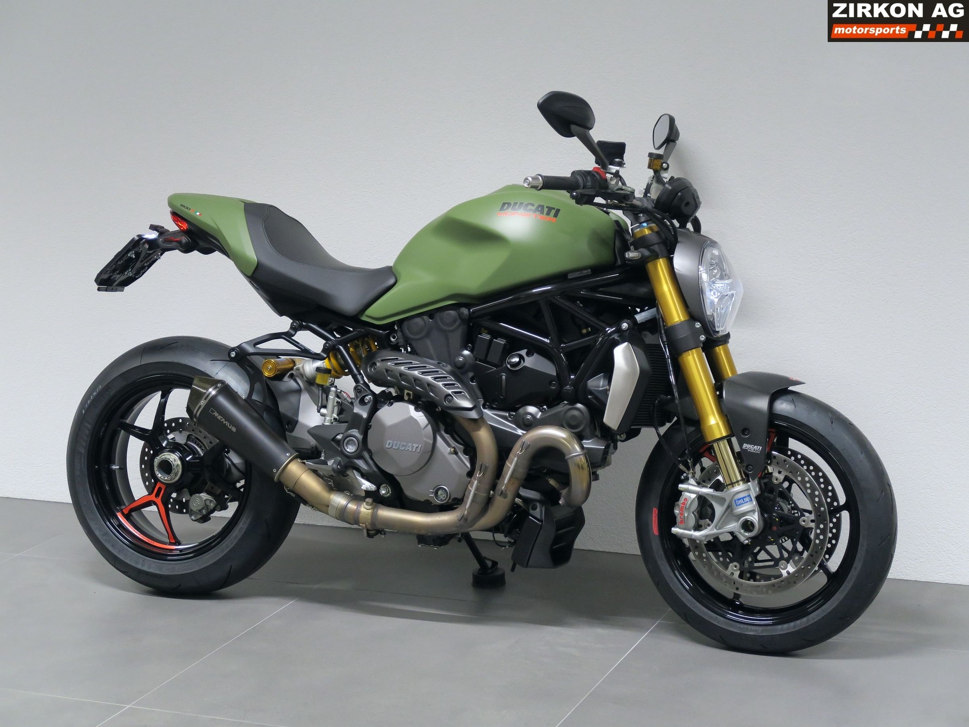 DUCATI Monster 1200 S-showroom-element-1