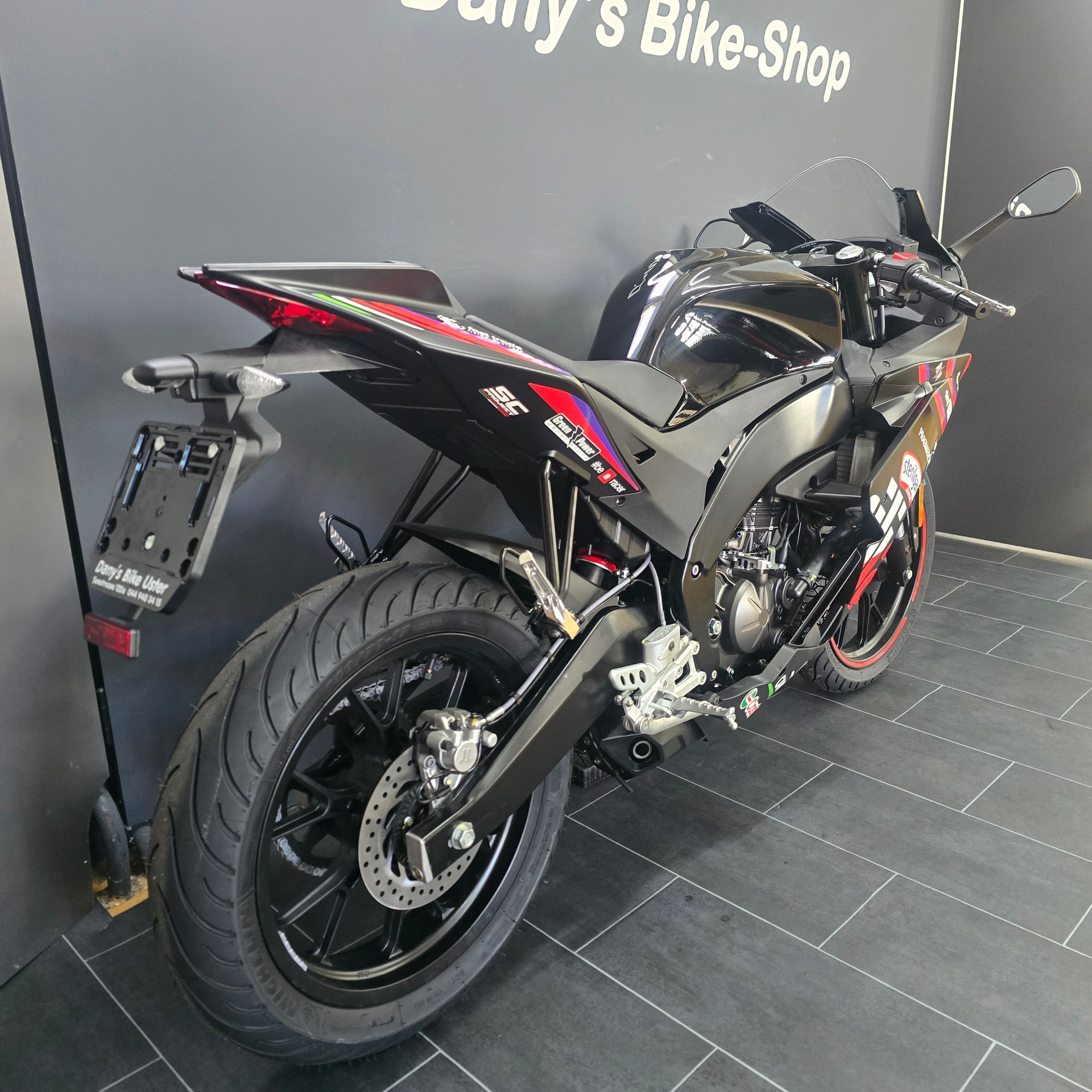 APRILIA RS-GP 125 Replica MY25-showroom-element-3