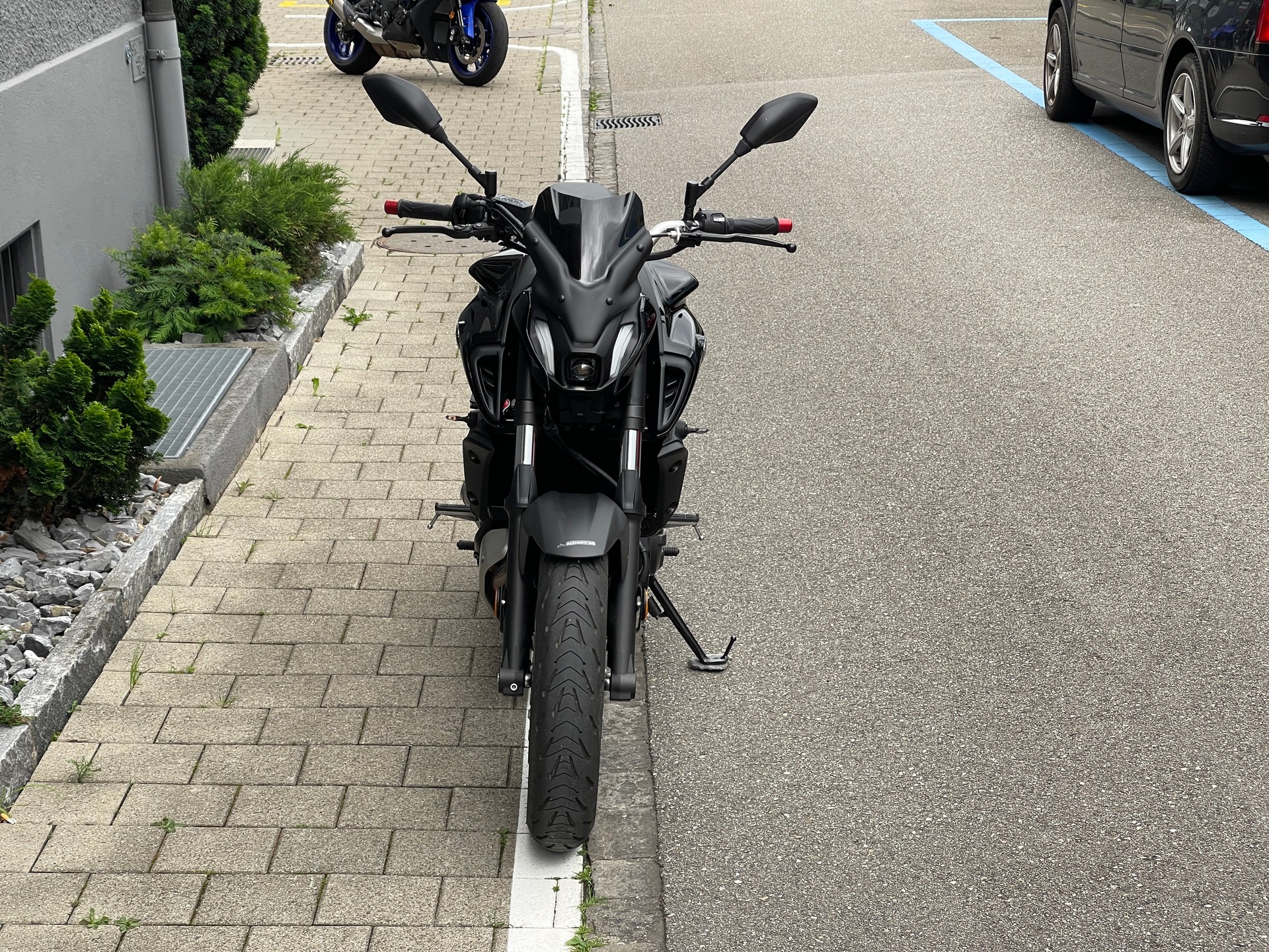 YAMAHA MT-07 Pure (35KW)-showroom-element-2