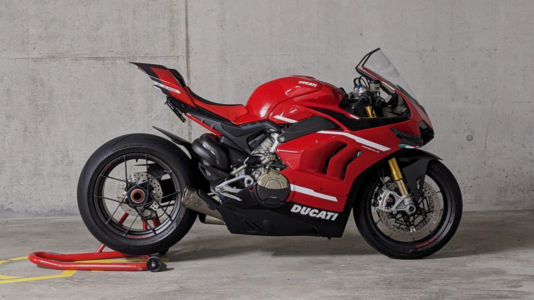 DUCATI Panigale 1103 V4 S