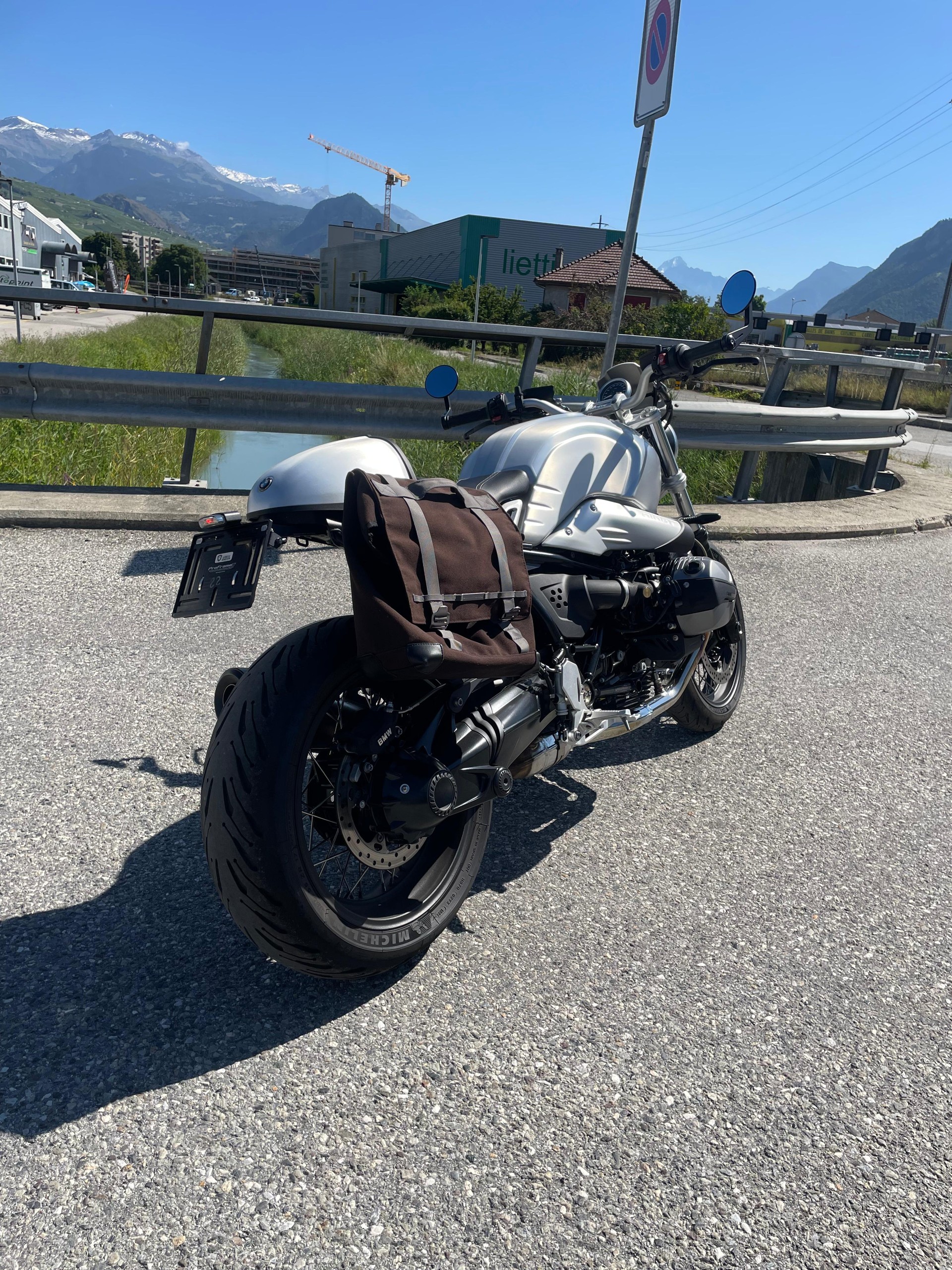 BMW R nineT Pure-image-4