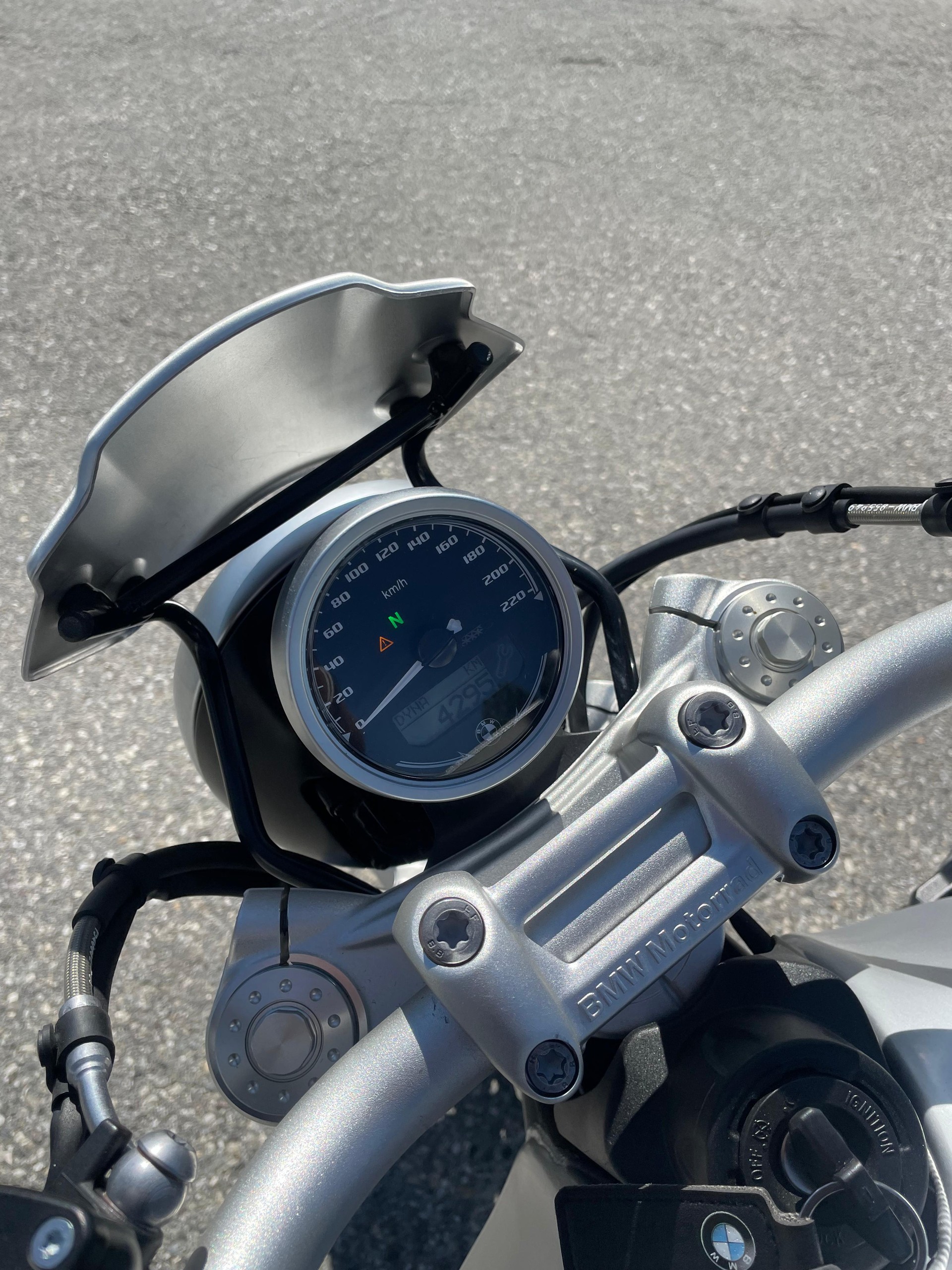 BMW R nineT Pure-image-8