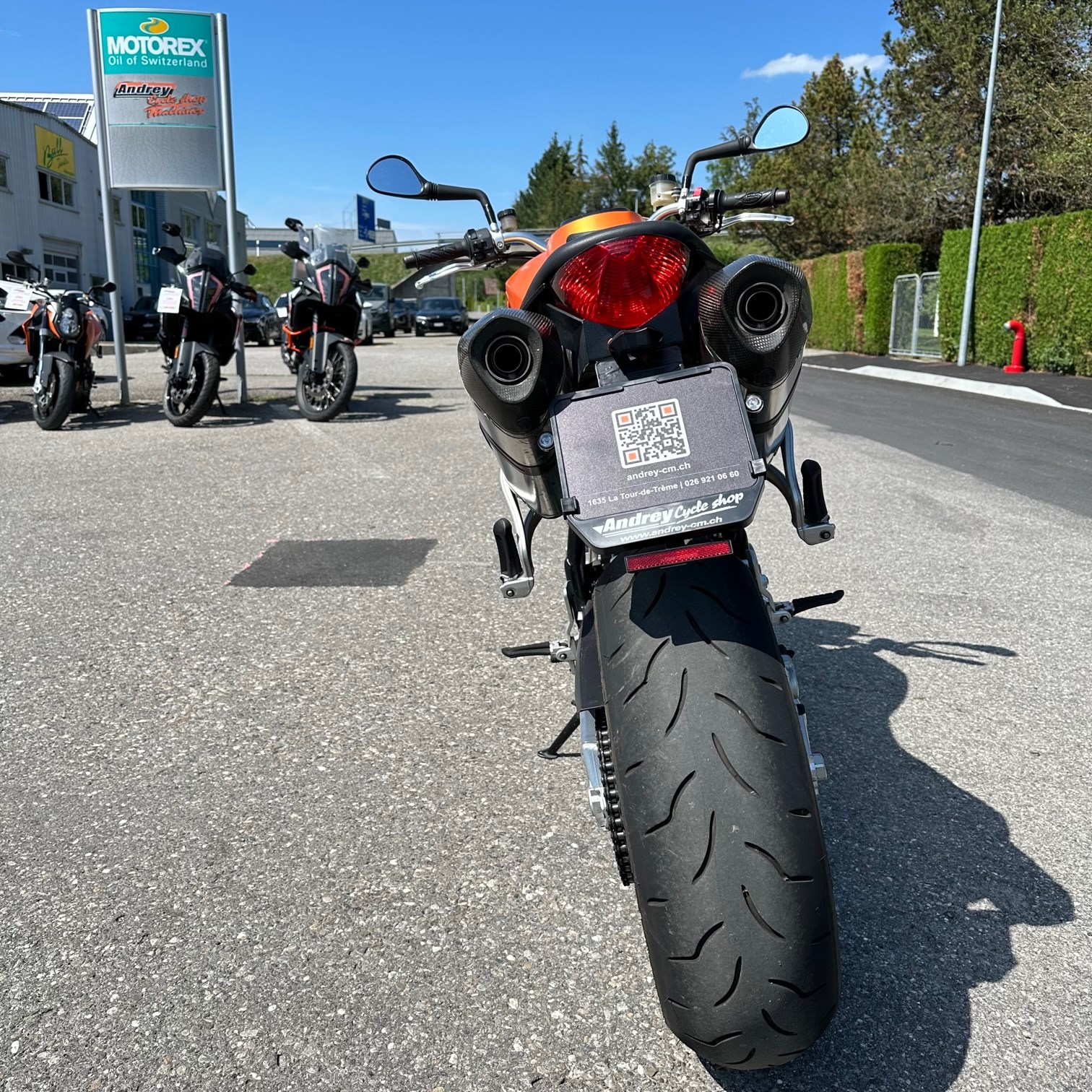 KTM 990 Super Duke-image-4