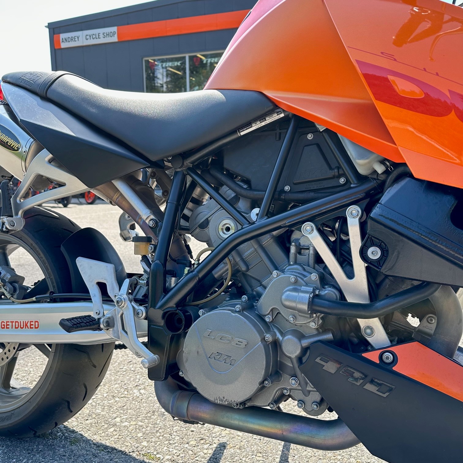 KTM 990 Super Duke-image-8