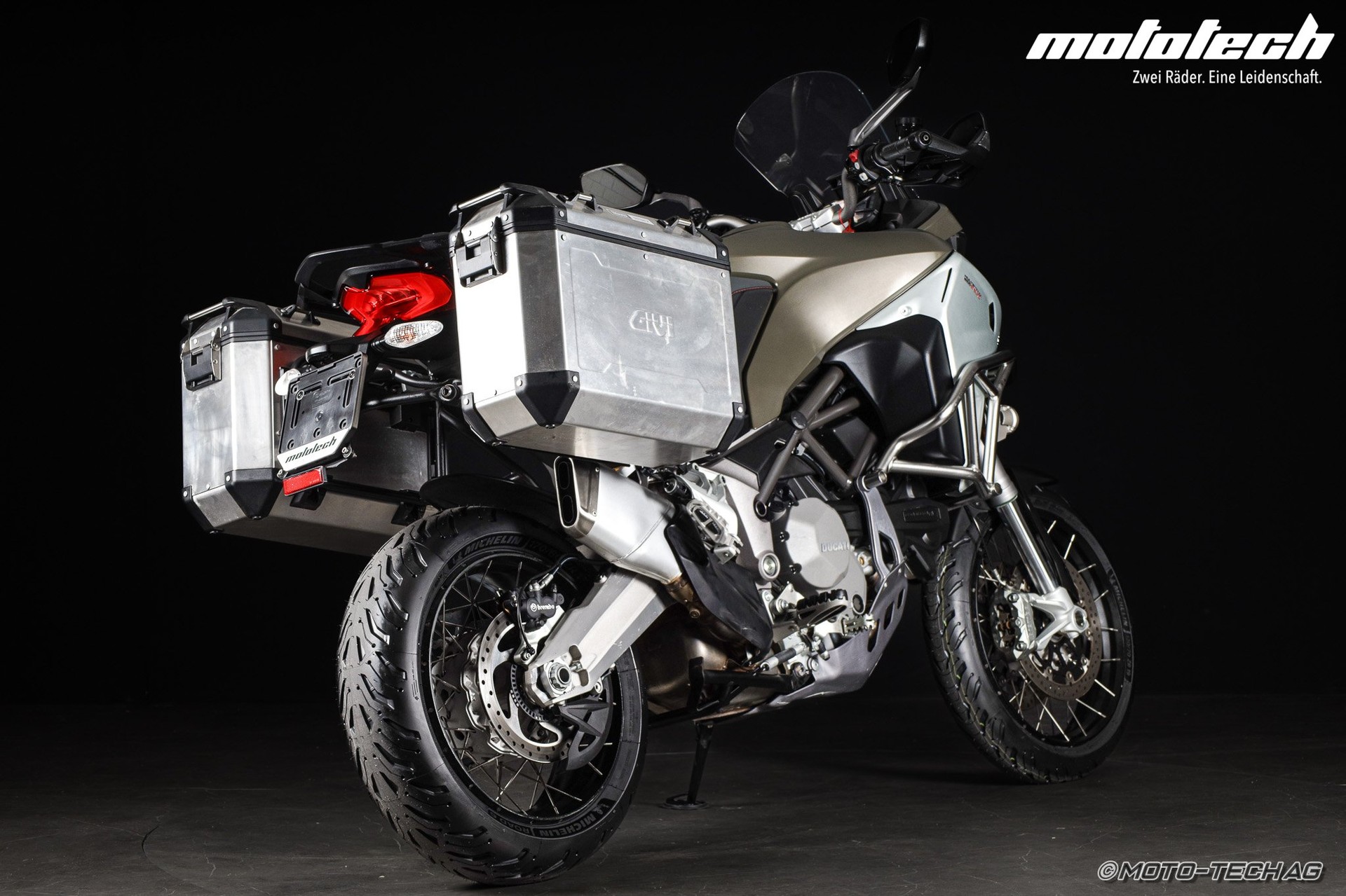 V4 Pikes Peak Cerco Ducati Multistrada Usata DUCATI MULTISTRADA - Main Image