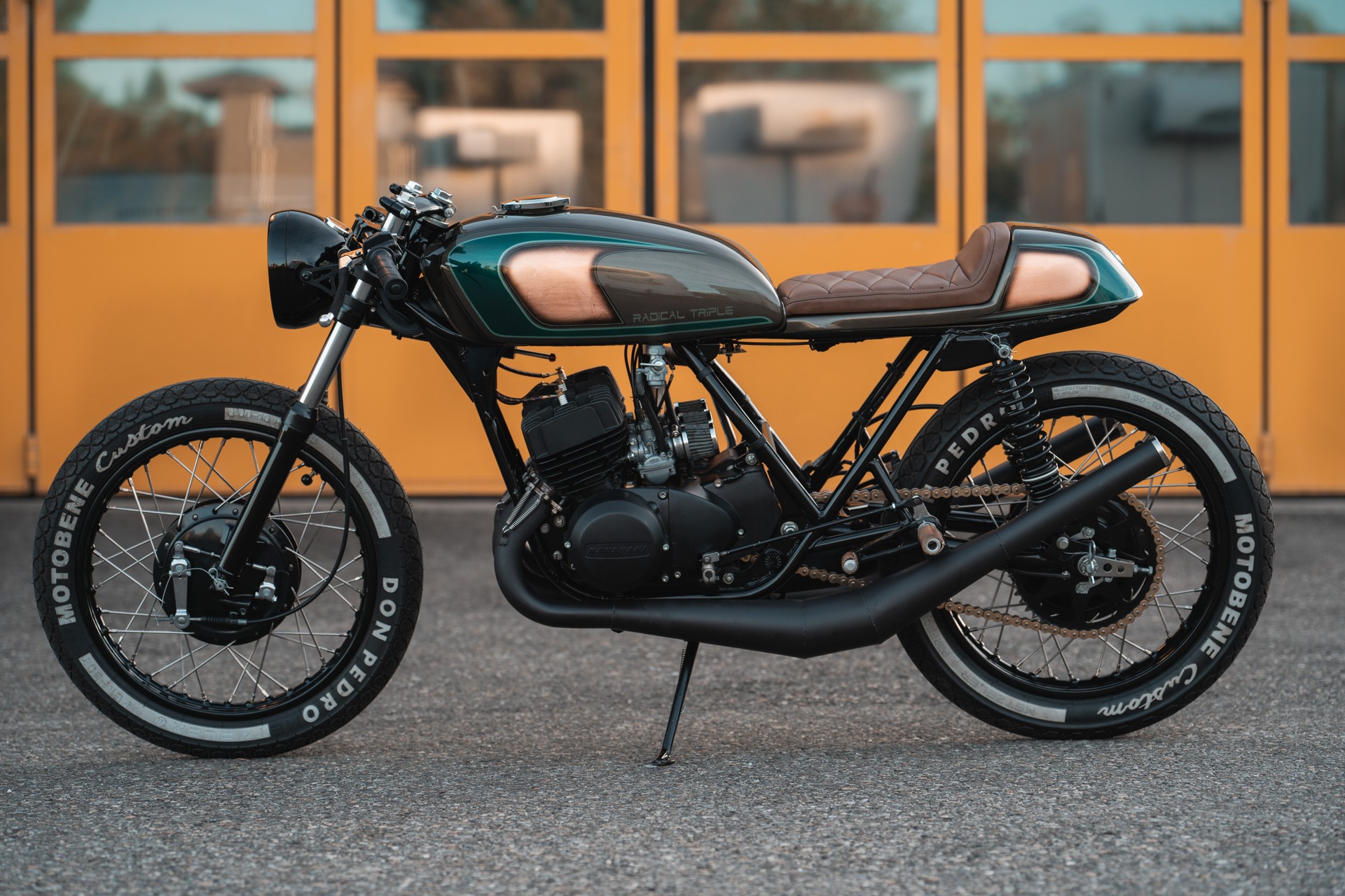 KAWASAKI S1 250 Café Racer-showroom-element-3