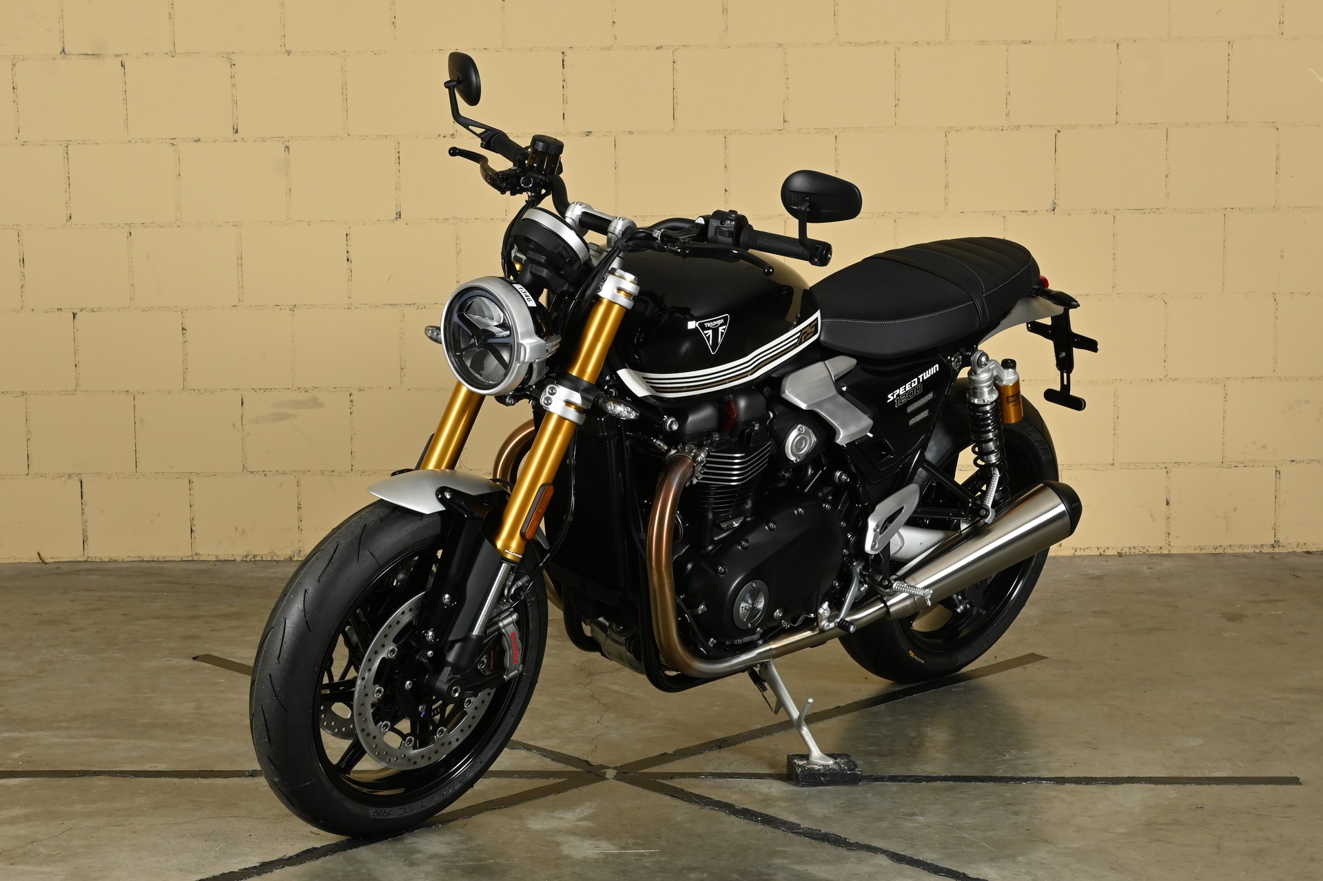 TRIUMPH Speed Twin 1200 RS-image-3