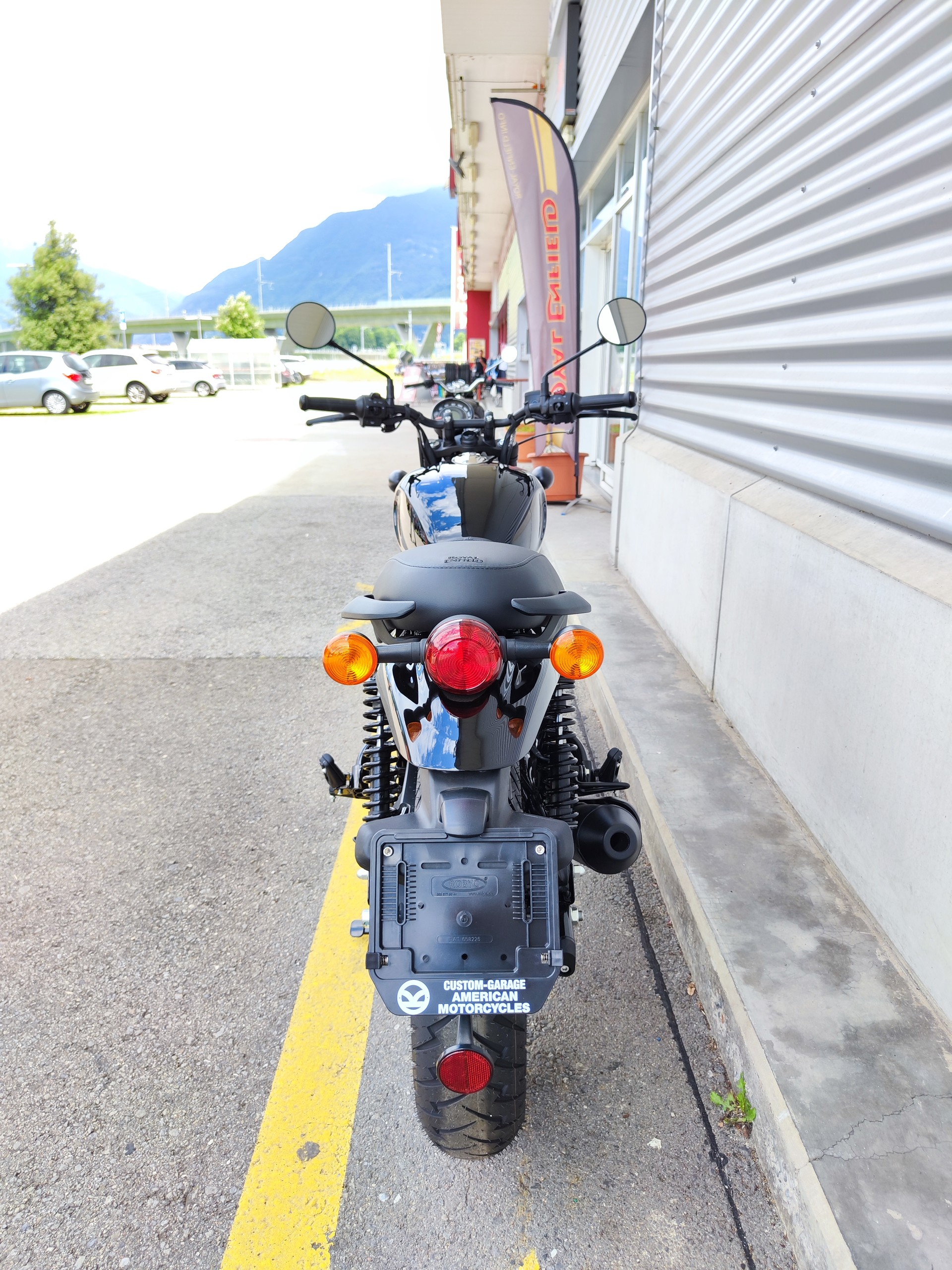 ROYAL ENFIELD HNTR 350-image-5