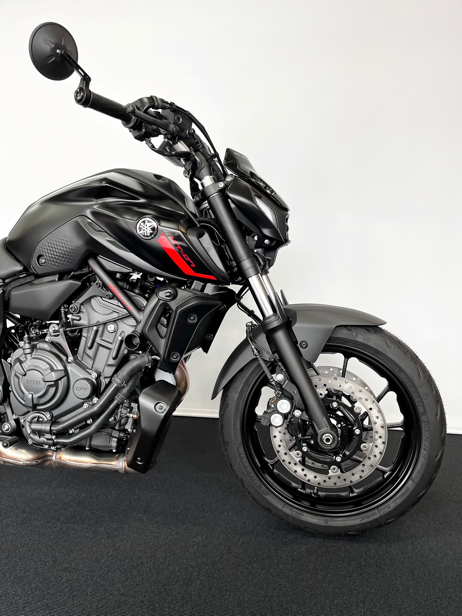 YAMAHA MT-07-showroom-element-2