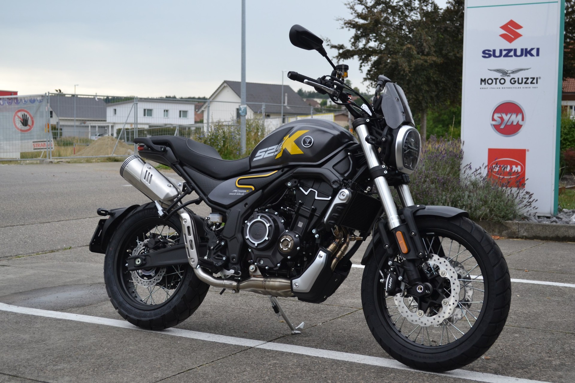 VOGE 525 ACX ABS-showroom-element-1