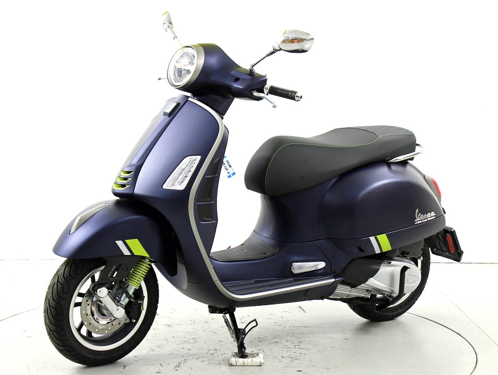 PIAGGIO Vespa GTS 300 Super Tech ABS-image-2