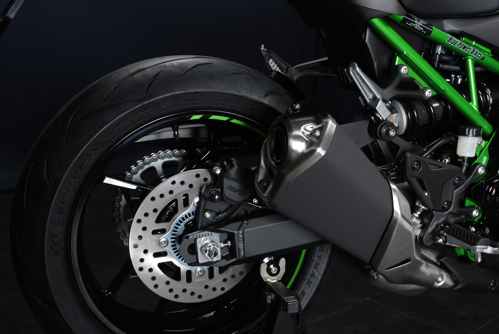 KAWASAKI Z 900 (70kW) MY25 - 35 kW möglich-showroom-element-1