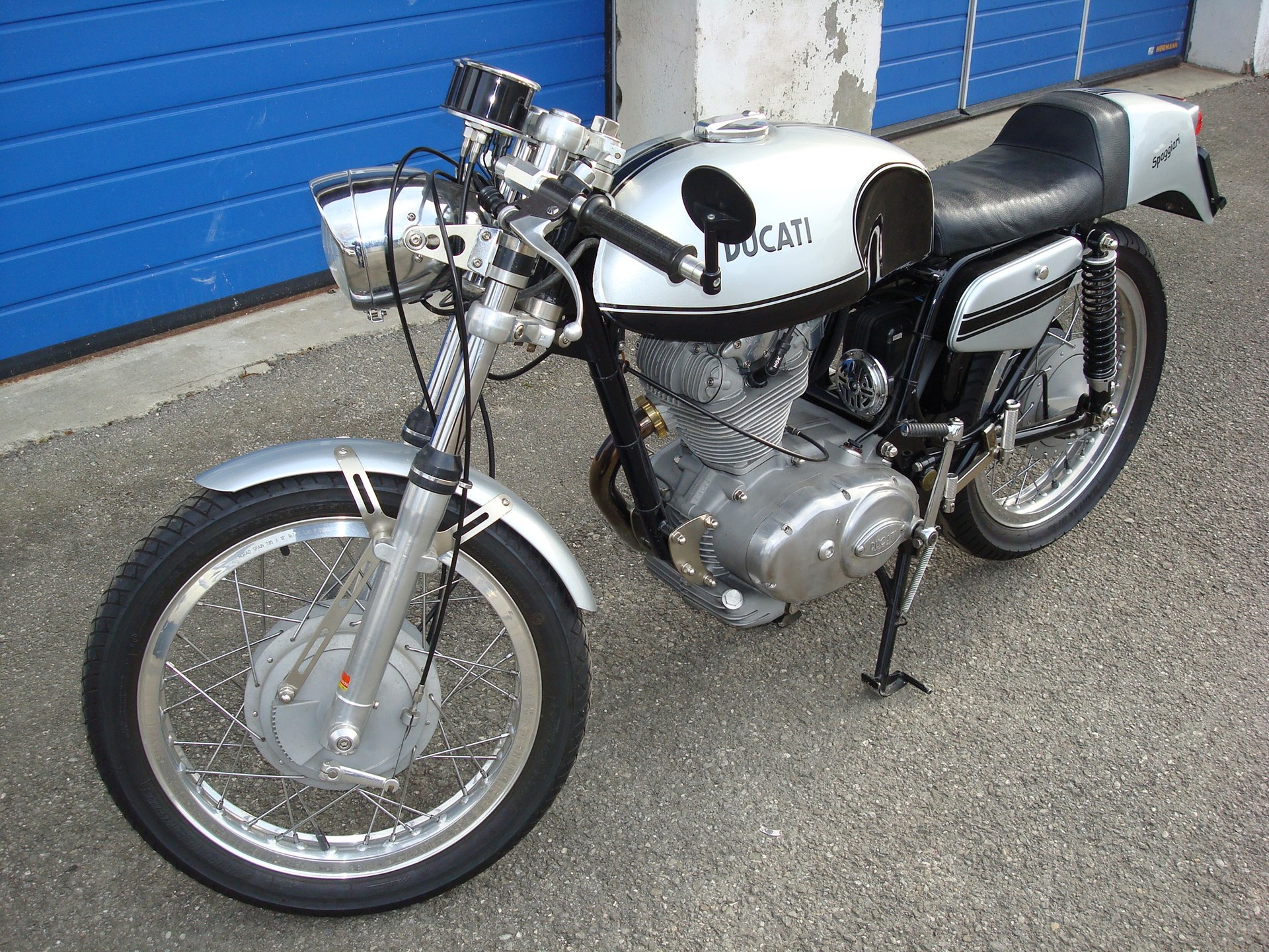 DUCATI GT 250-image-2