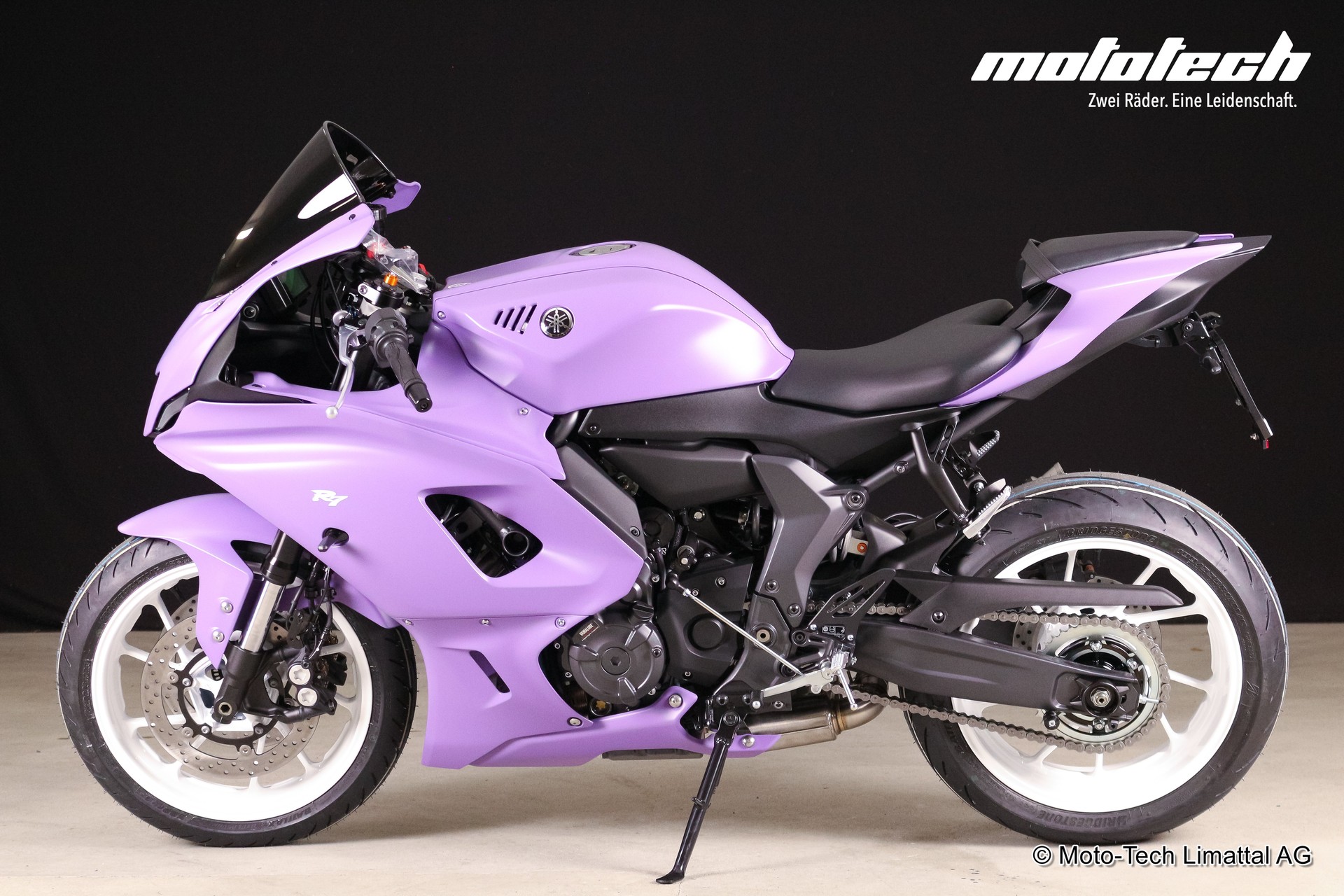 YAMAHA YZF-R7-image-4