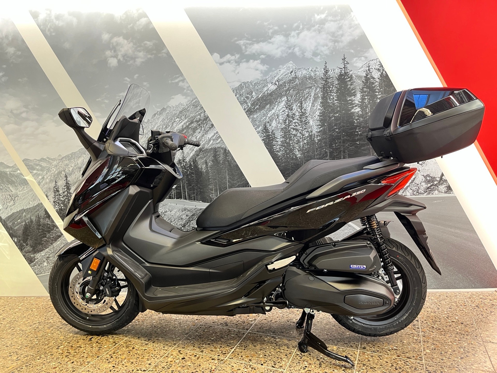 HONDA NSS 350 Smart Top Box-showroom-element-1