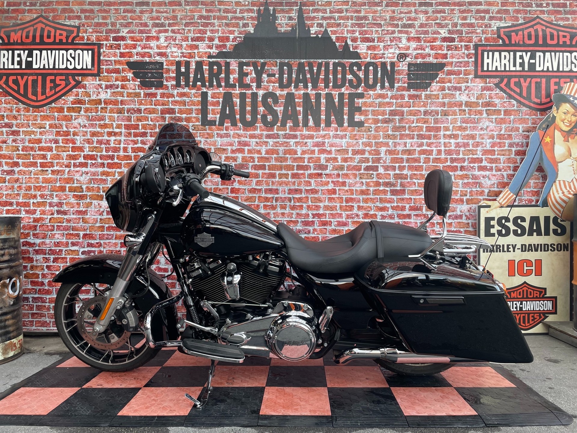 HARLEY-DAVIDSON FLHXS Street Glide Special 114-showroom-element-1
