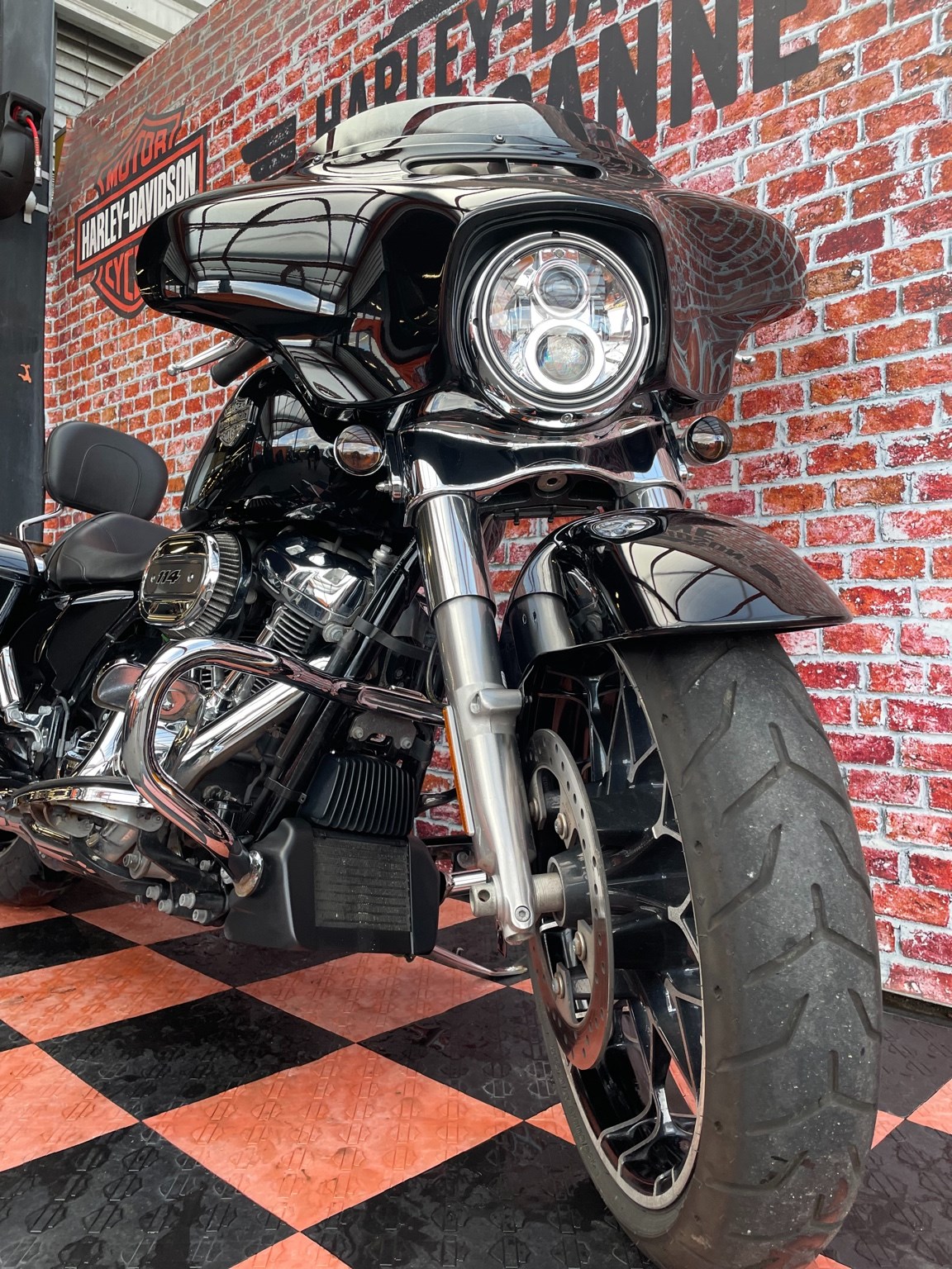 HARLEY-DAVIDSON FLHXS Street Glide Special 114-showroom-element-2