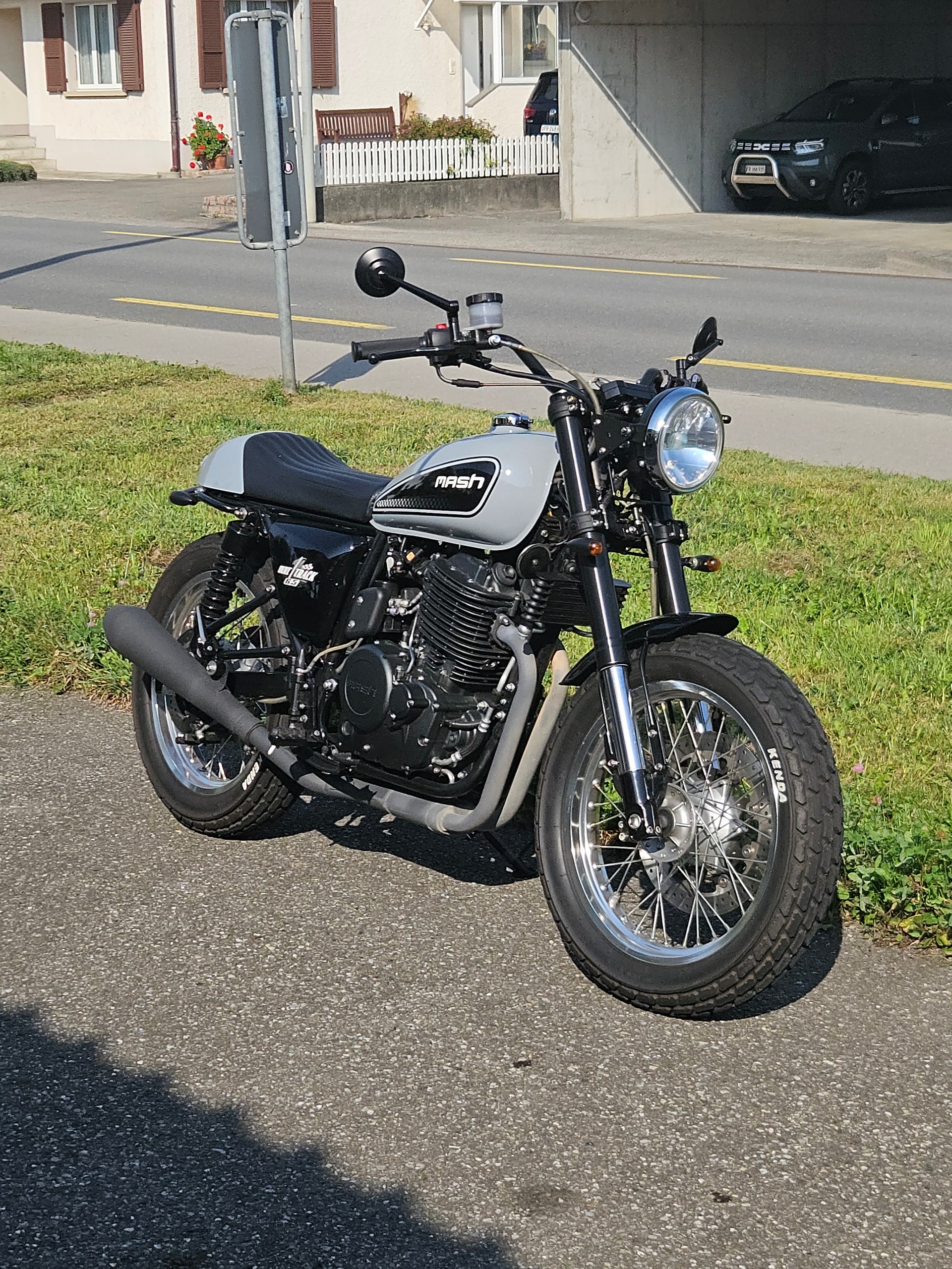 MASH 650 Dirt Track