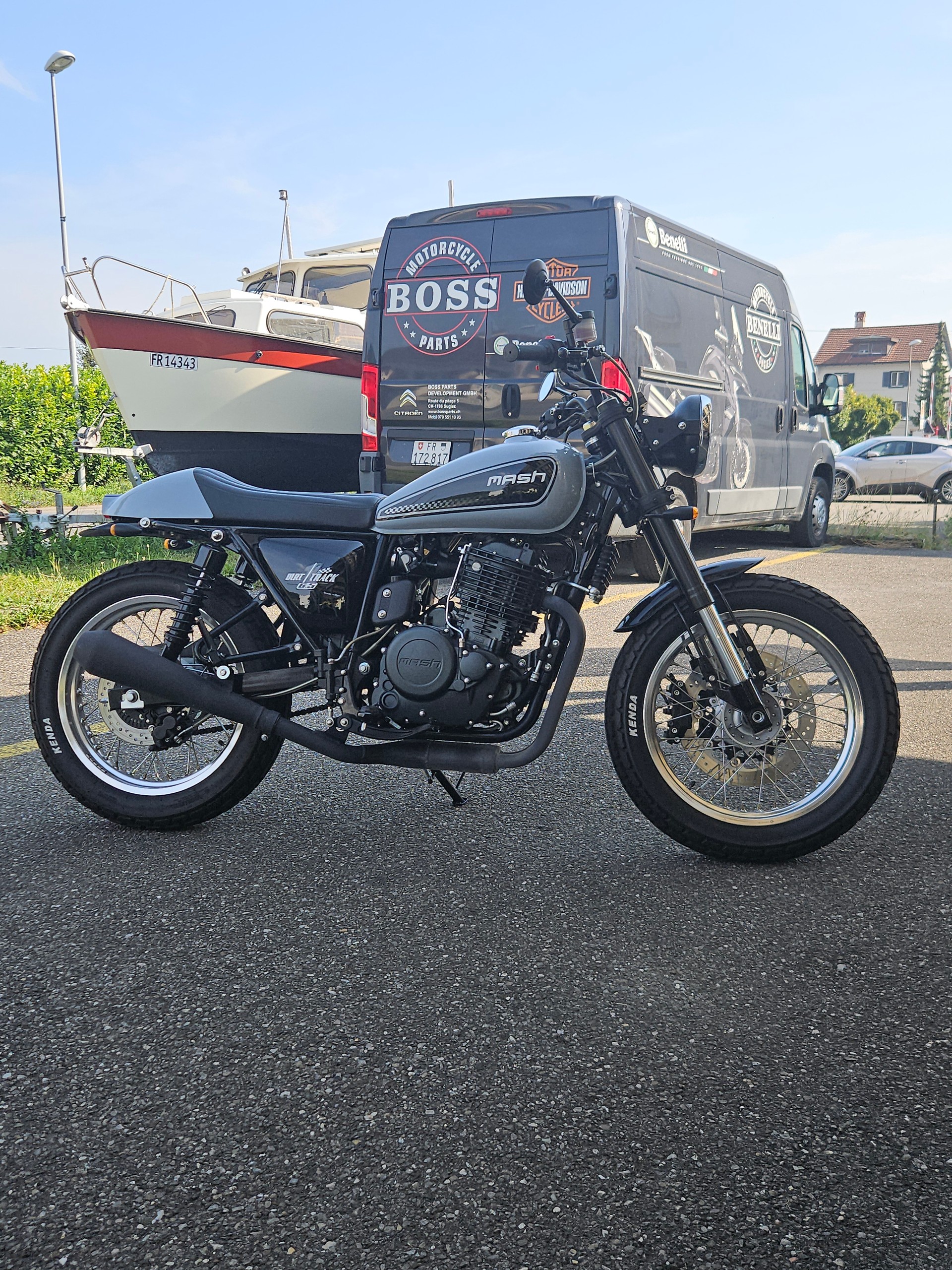 MASH 650 Dirt Track-image-1