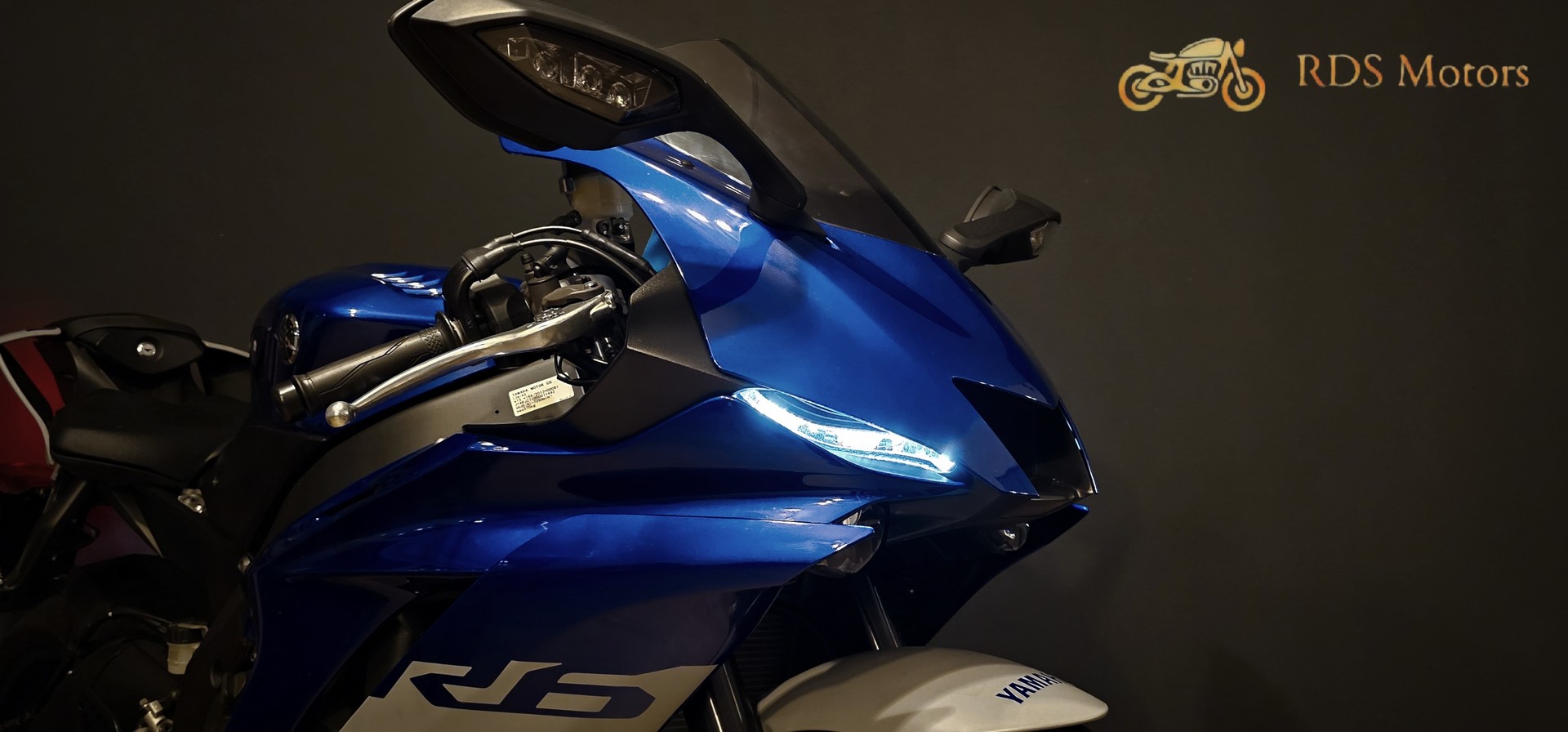 YAMAHA YZF-R6-showroom-element-3