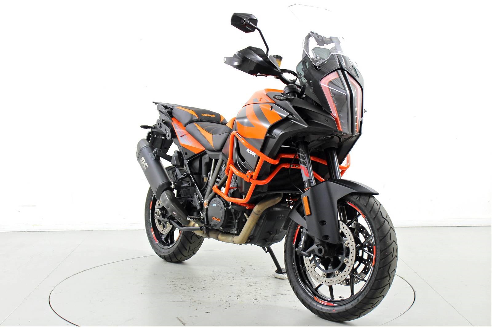 KTM Adventure 1290 Super  ABS-showroom-element-1