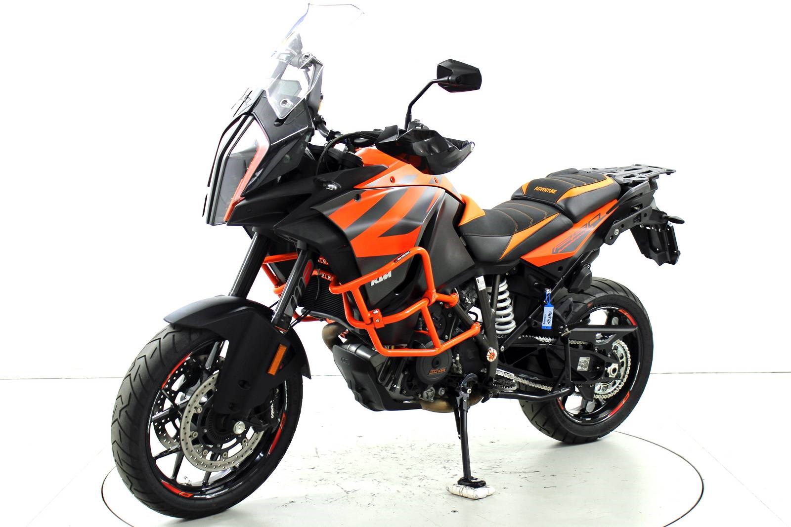 KTM Adventure 1290 Super  ABS-showroom-element-2