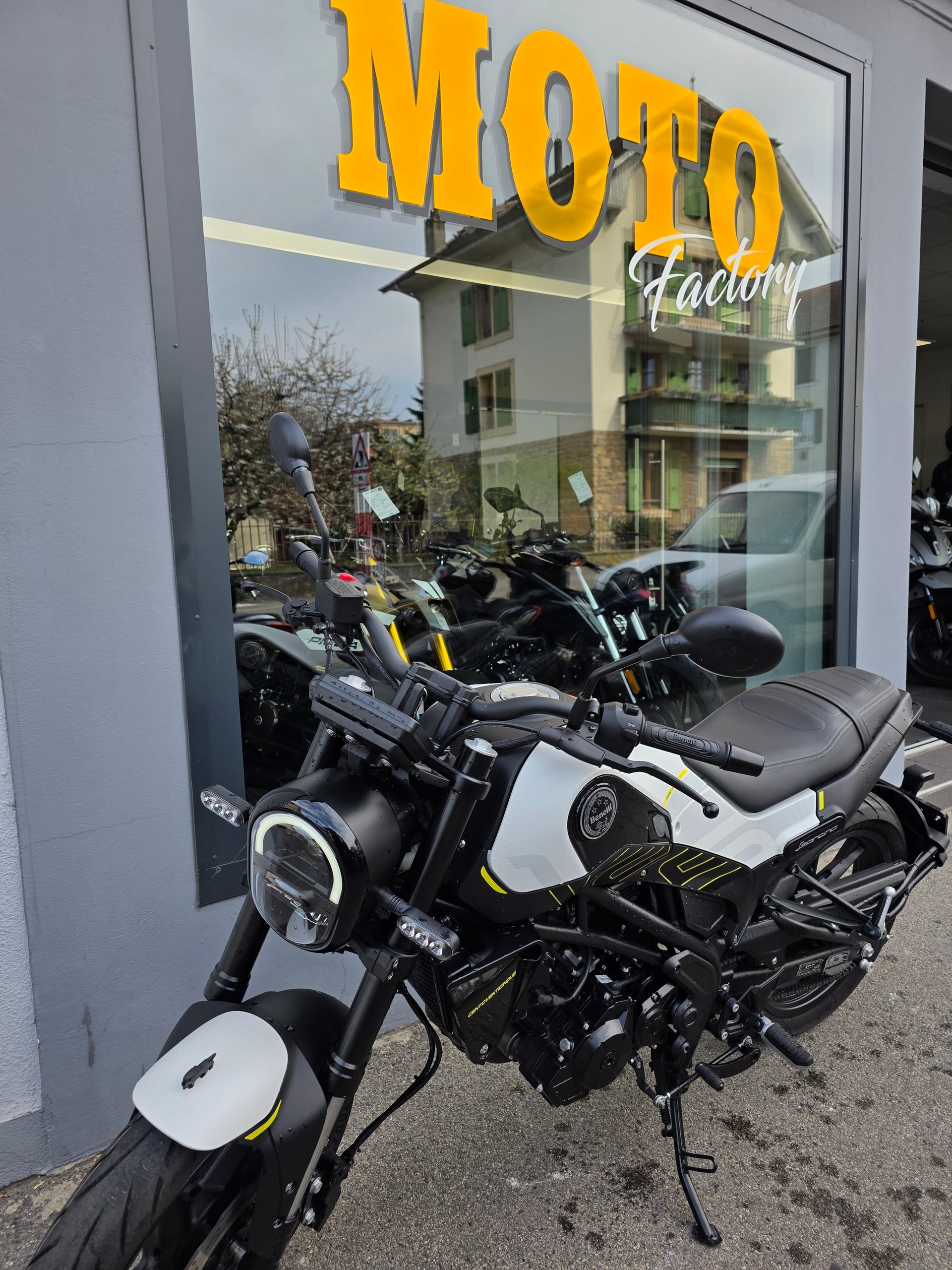 BENELLI Leoncino 125