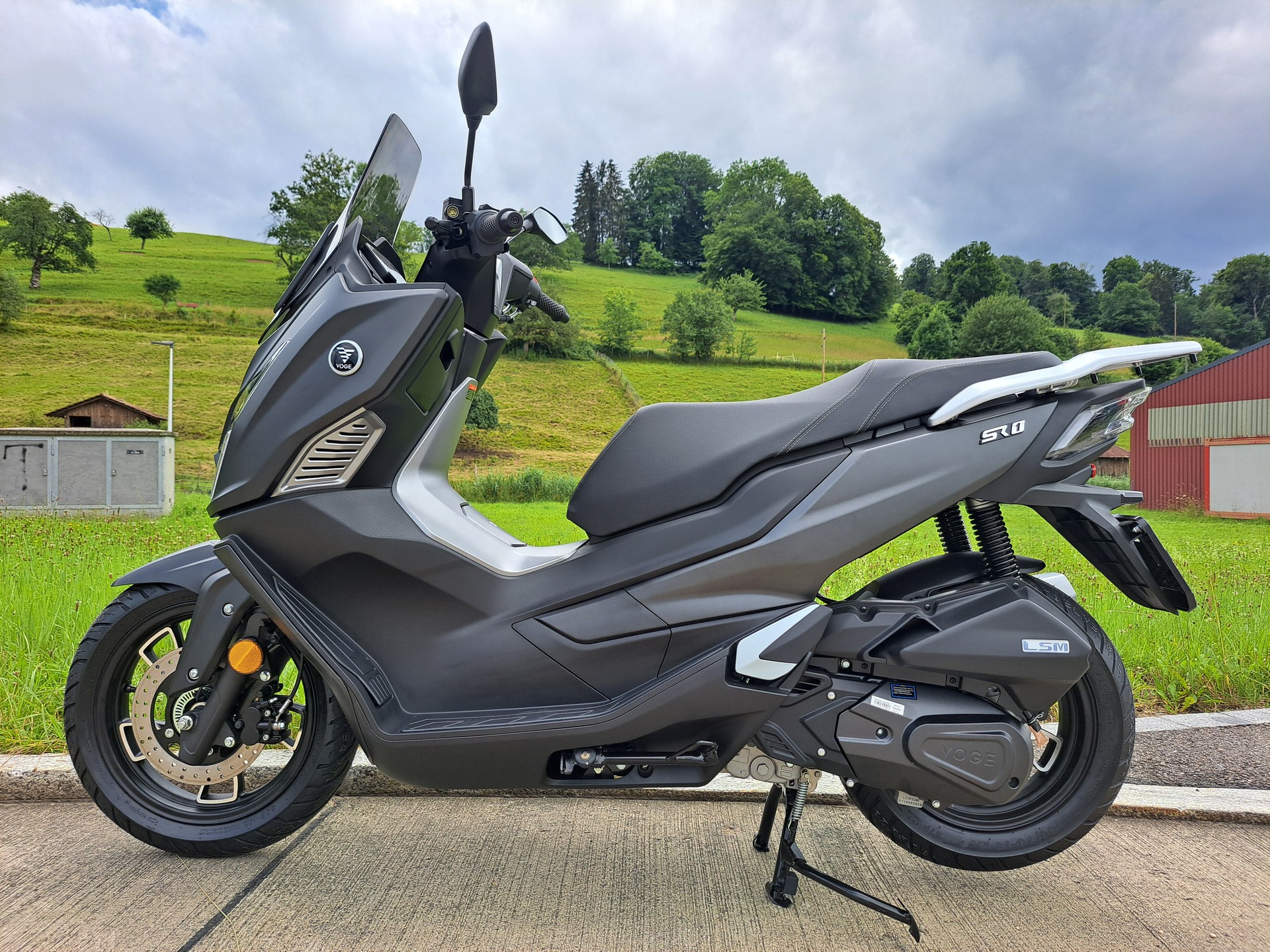VOGE SR1 GT-showroom-element-1