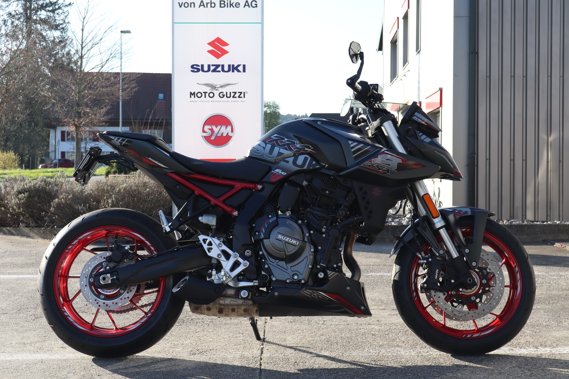 SUZUKI GSX-8S EVO