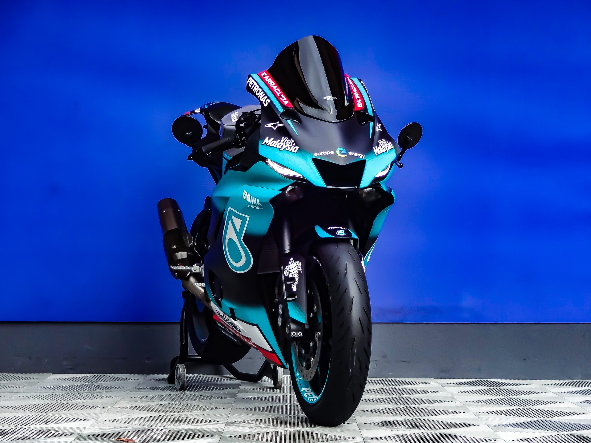 YAMAHA YZF-R6-showroom-element-2